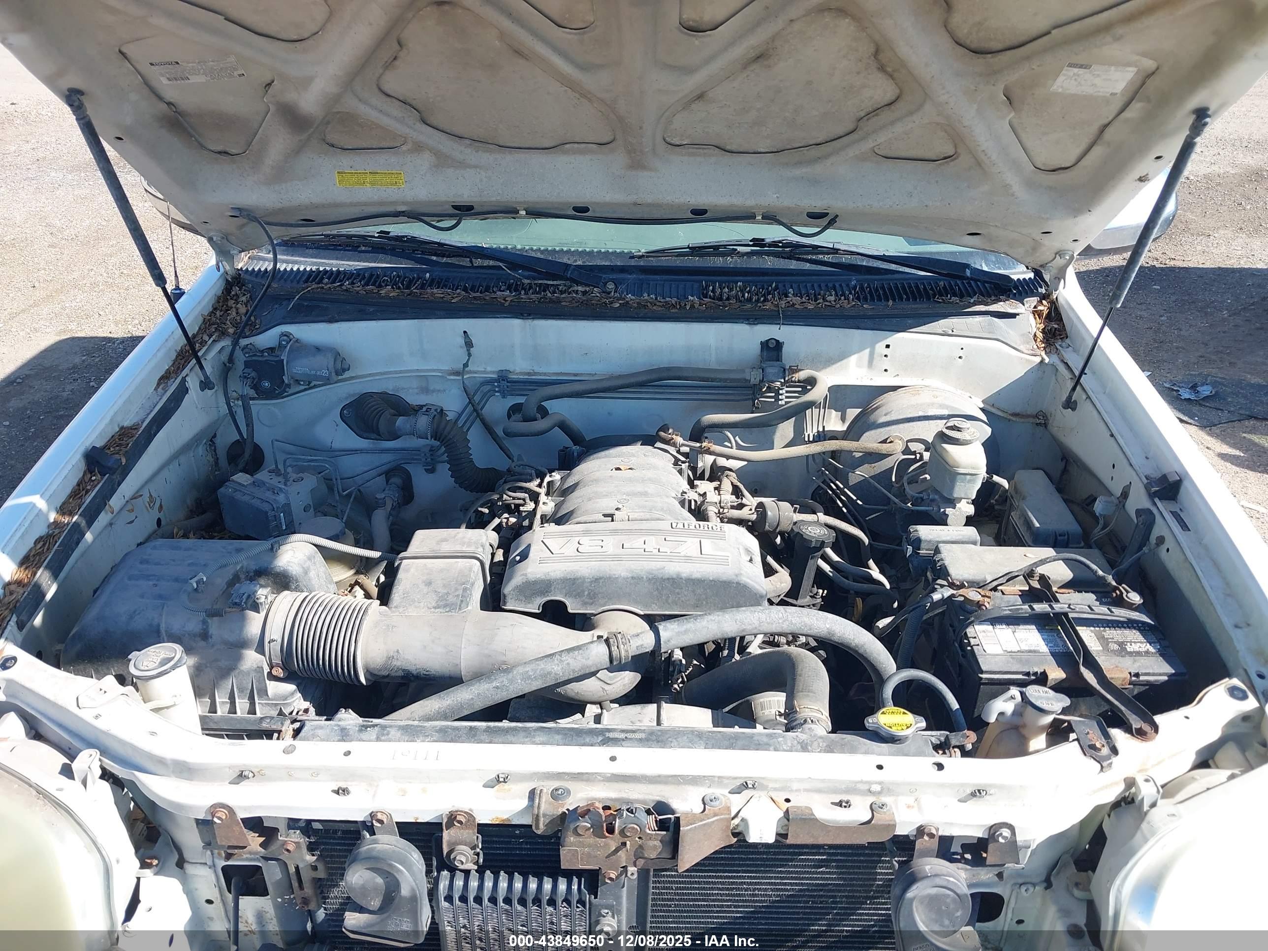 TOYOTA TUNDRA image 10
