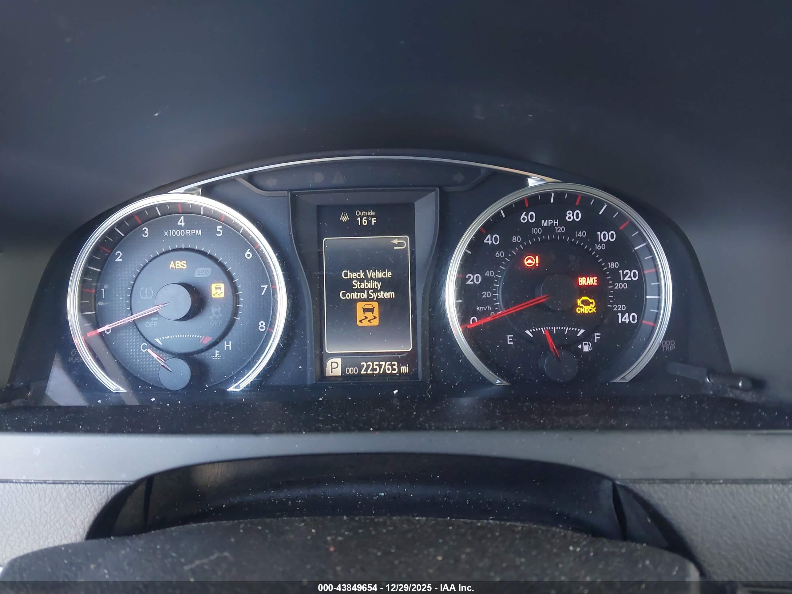 TOYOTA CAMRY image 7