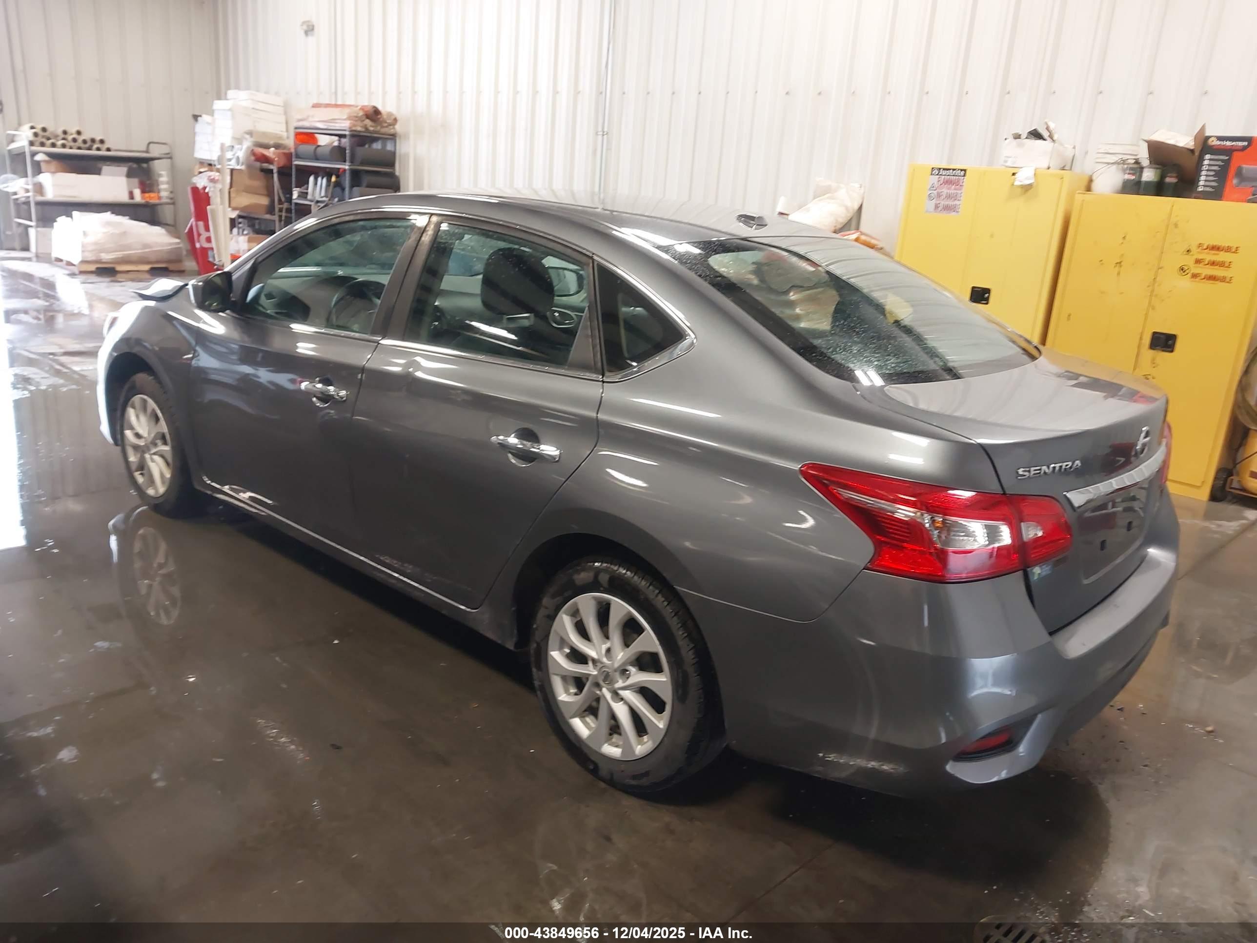 NISSAN SENTRA image 3