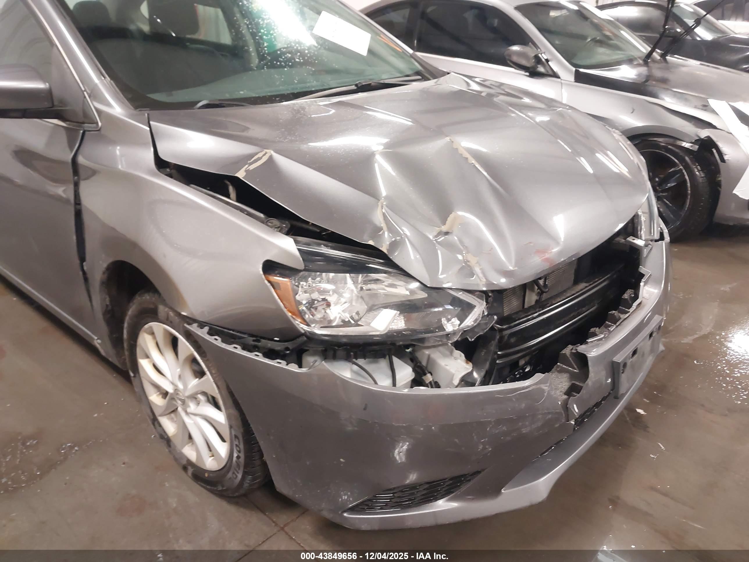 NISSAN SENTRA image 6