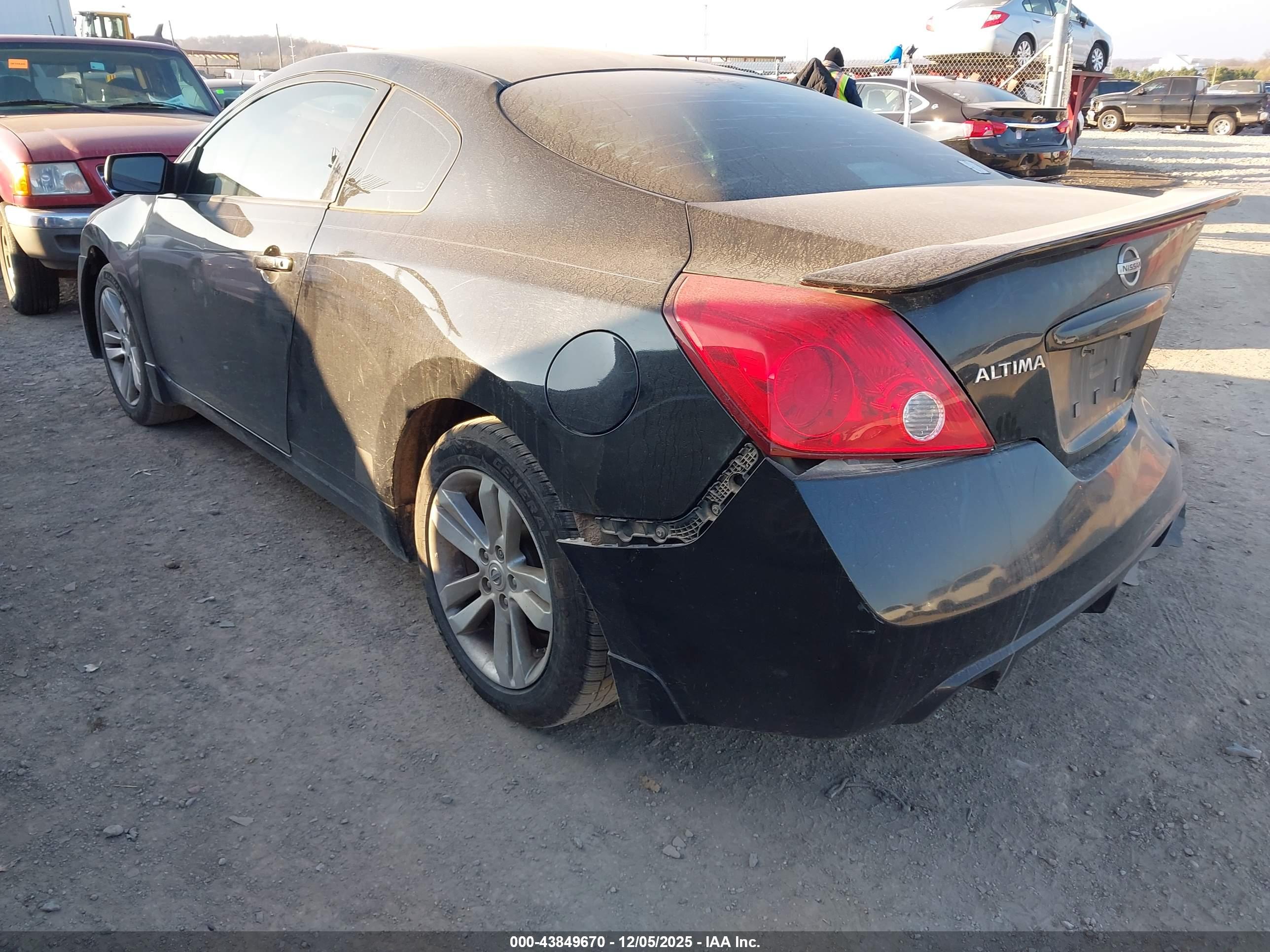 NISSAN ALTIMA image 3