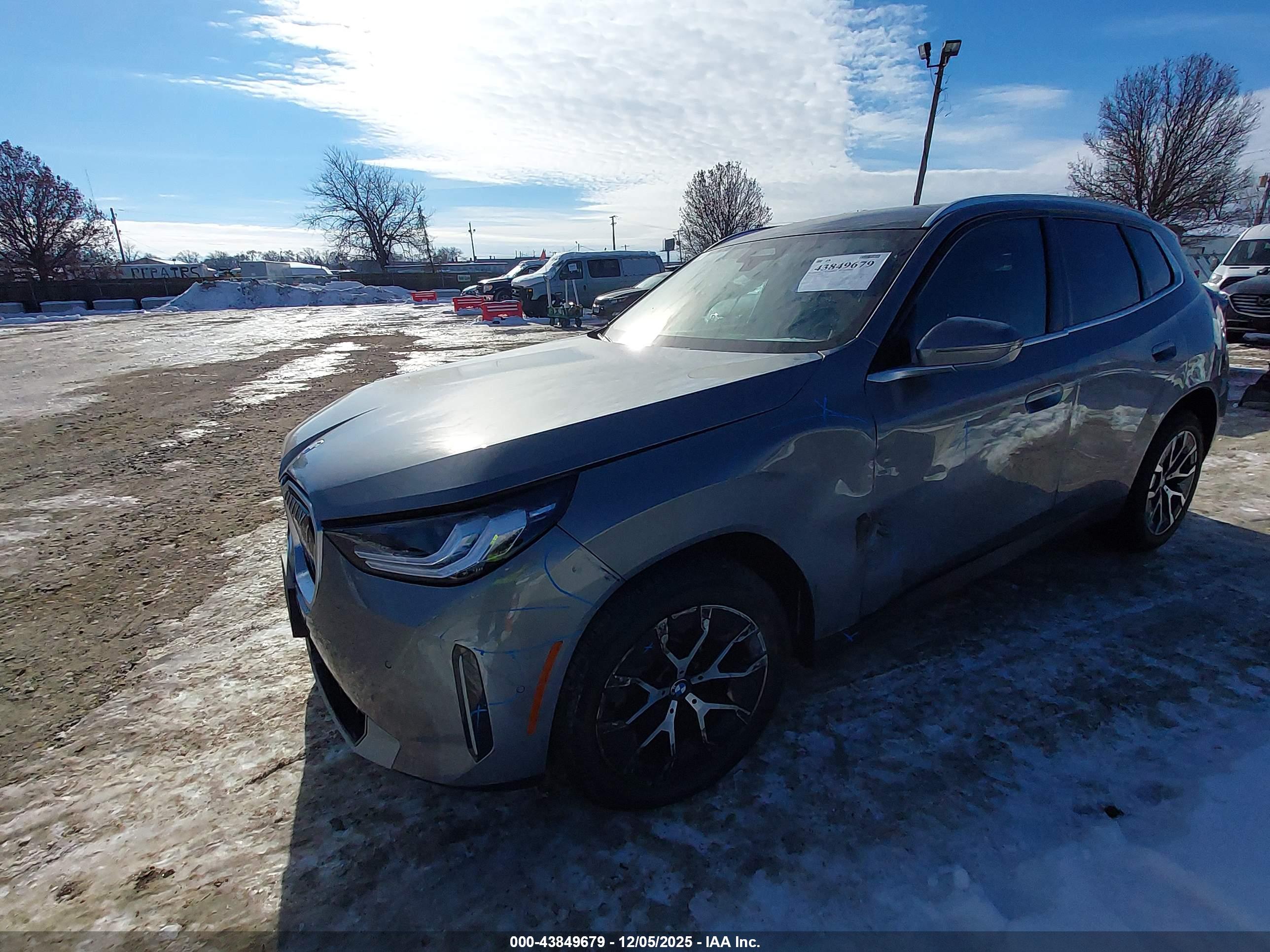 BMW X3 image 2