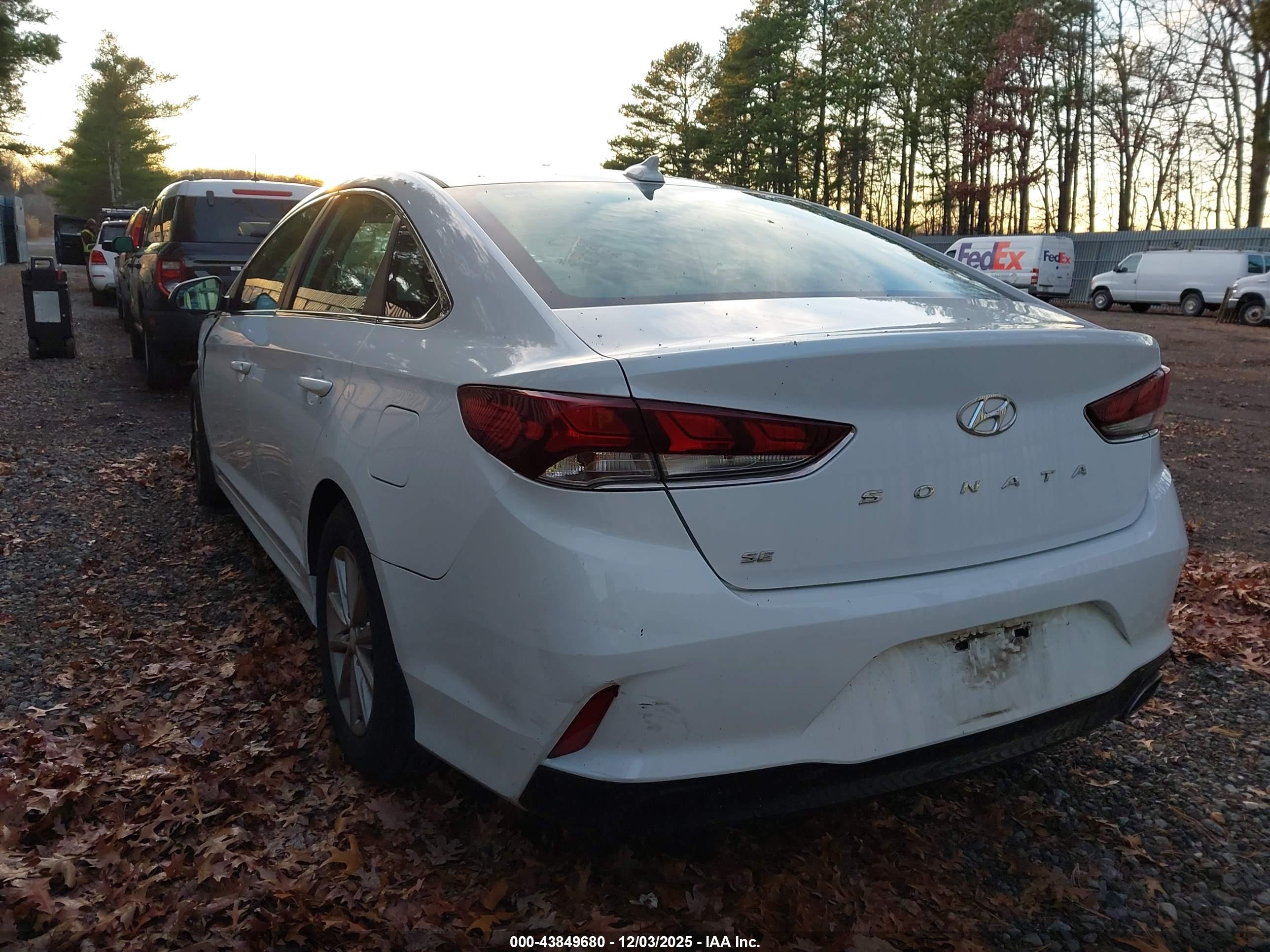 HYUNDAI SONATA image 3