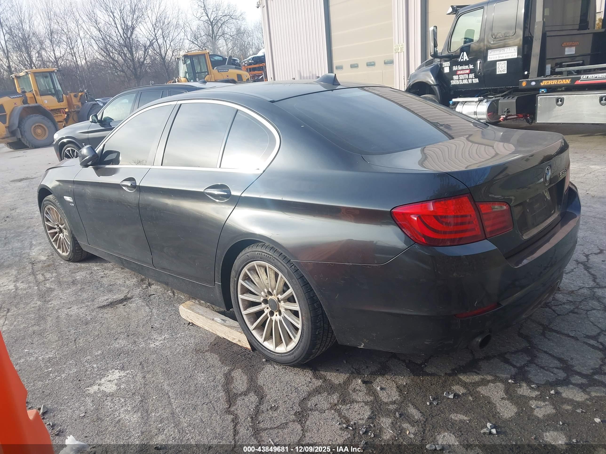 BMW 535I image 3