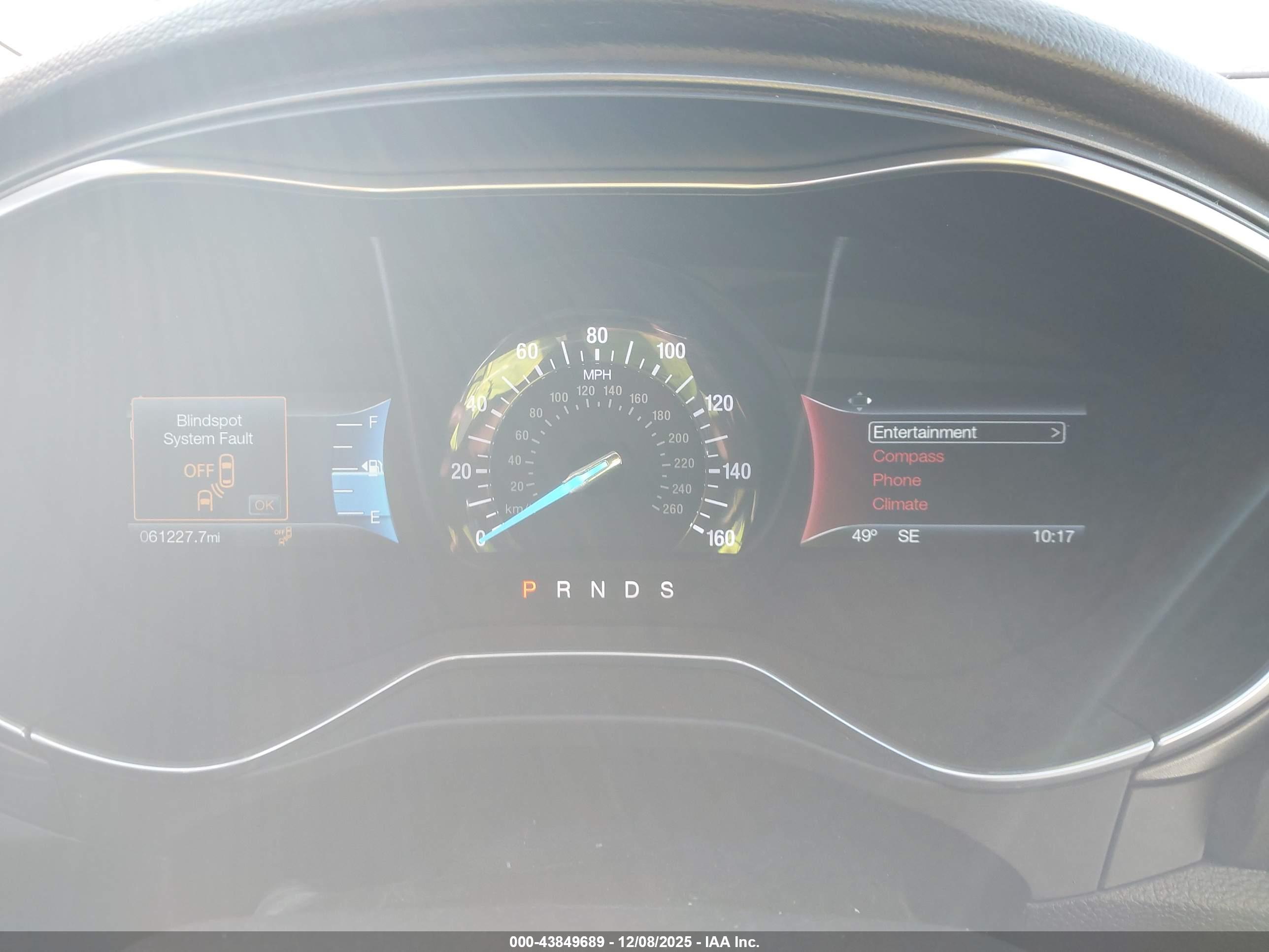 FORD FUSION image 7