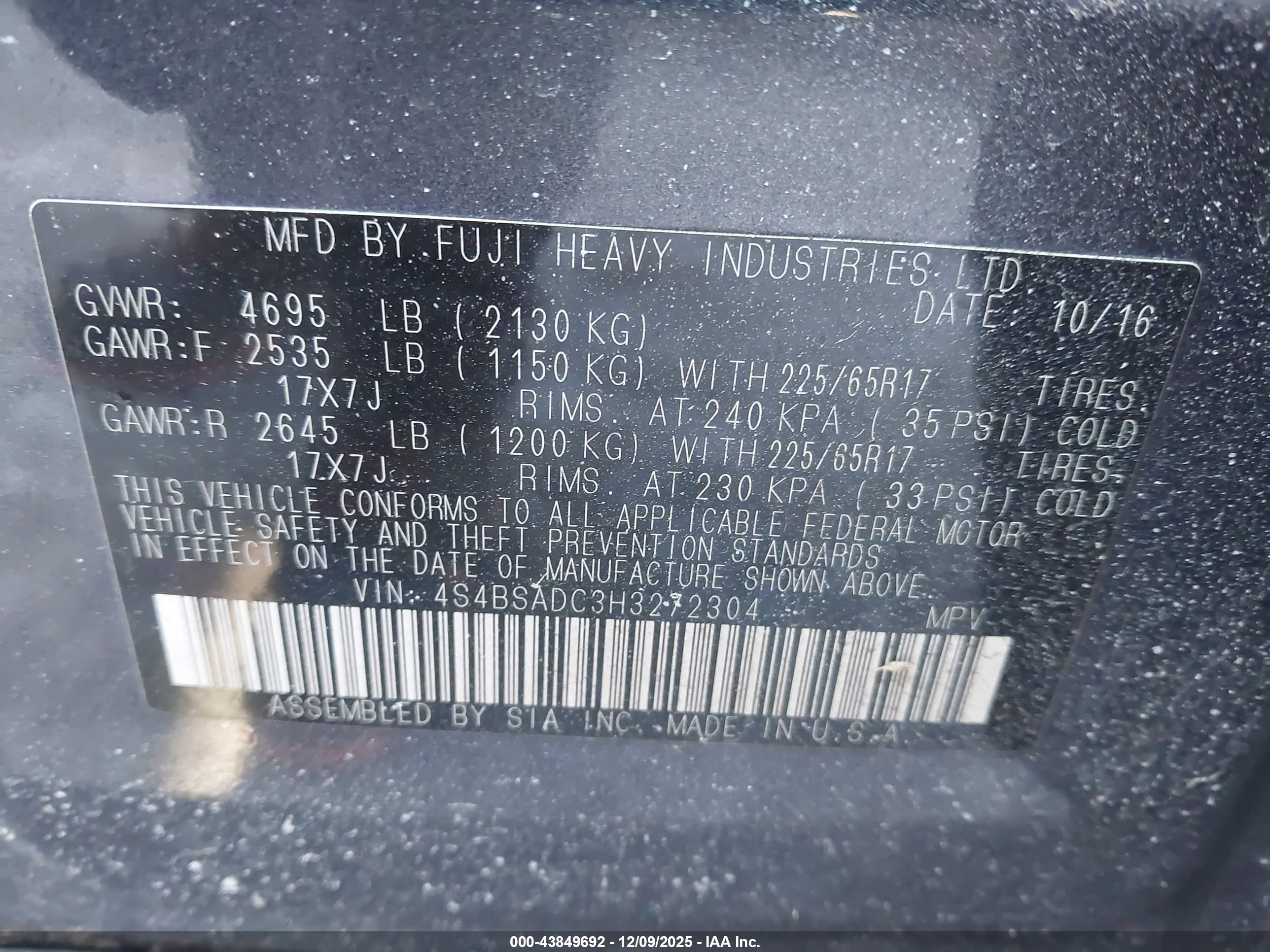 SUBARU OUTBACK image 9