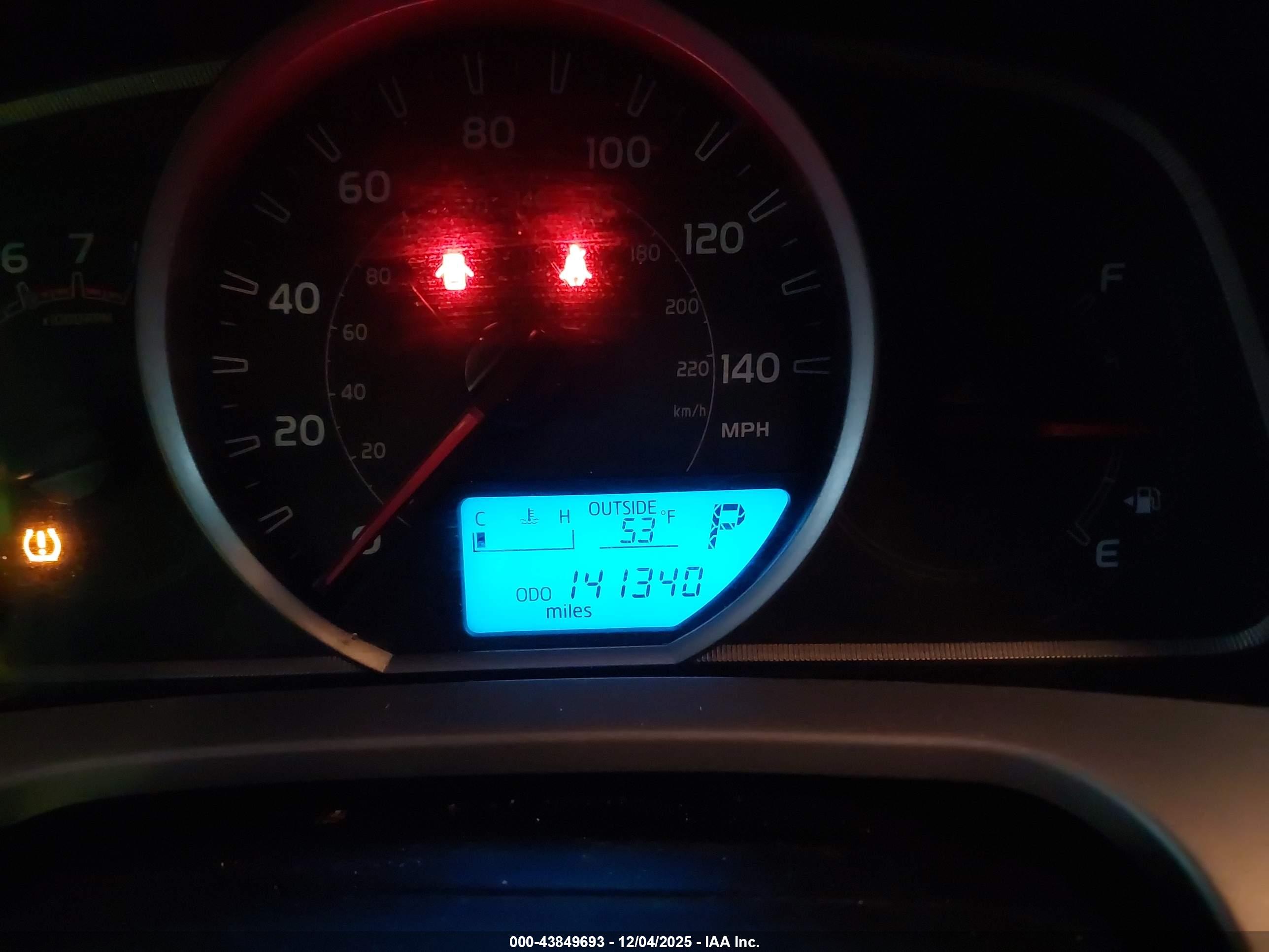 TOYOTA RAV4 image 7