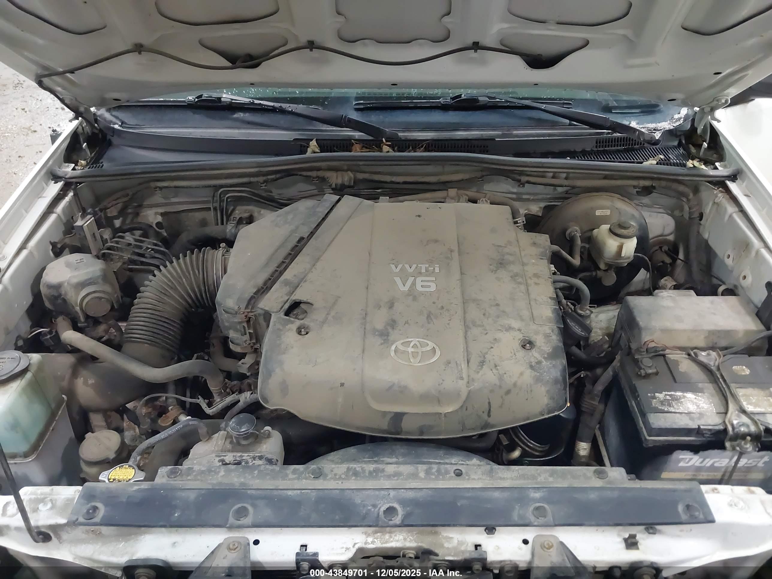 TOYOTA TACOMA image 10