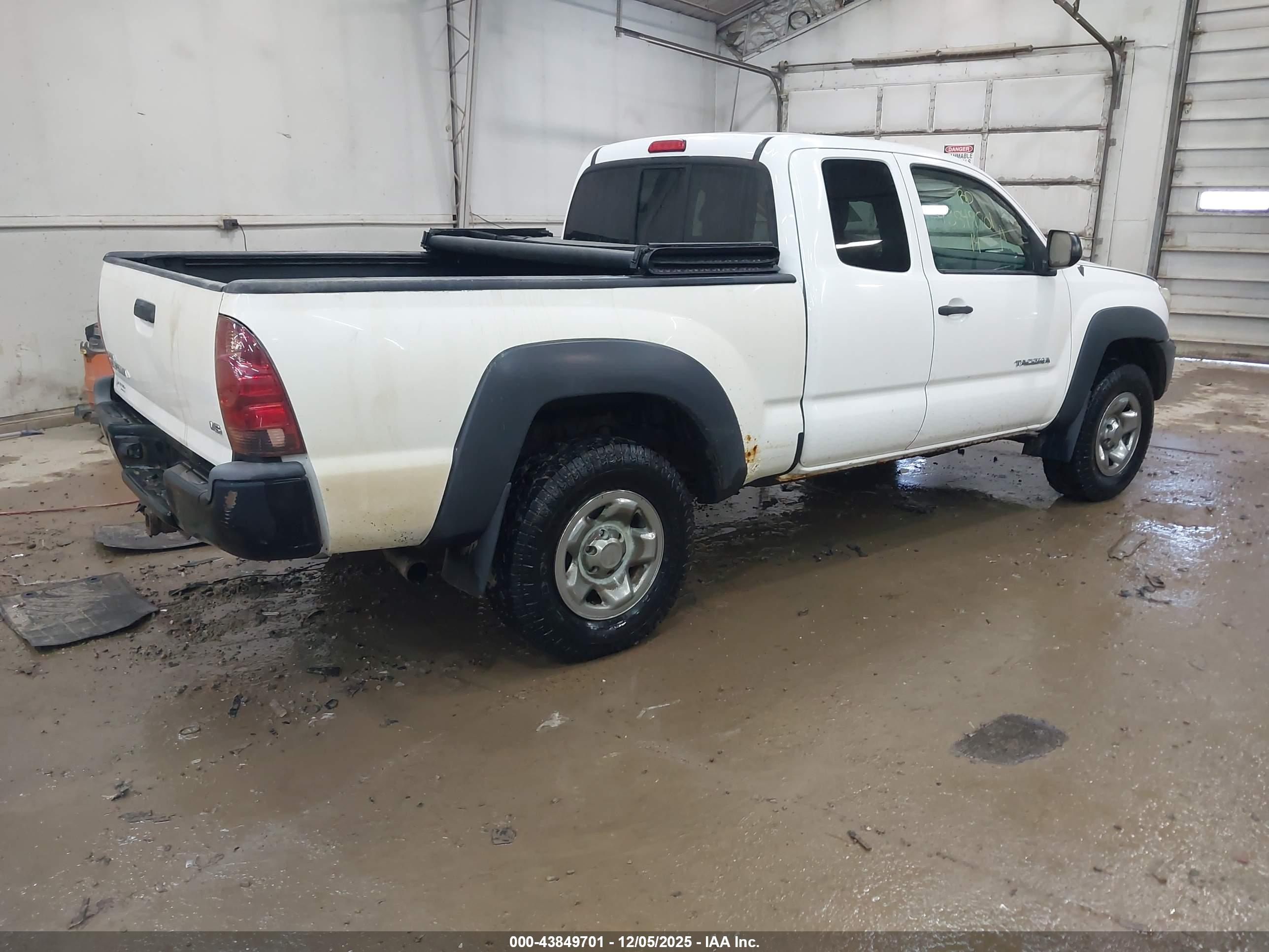 TOYOTA TACOMA image 4