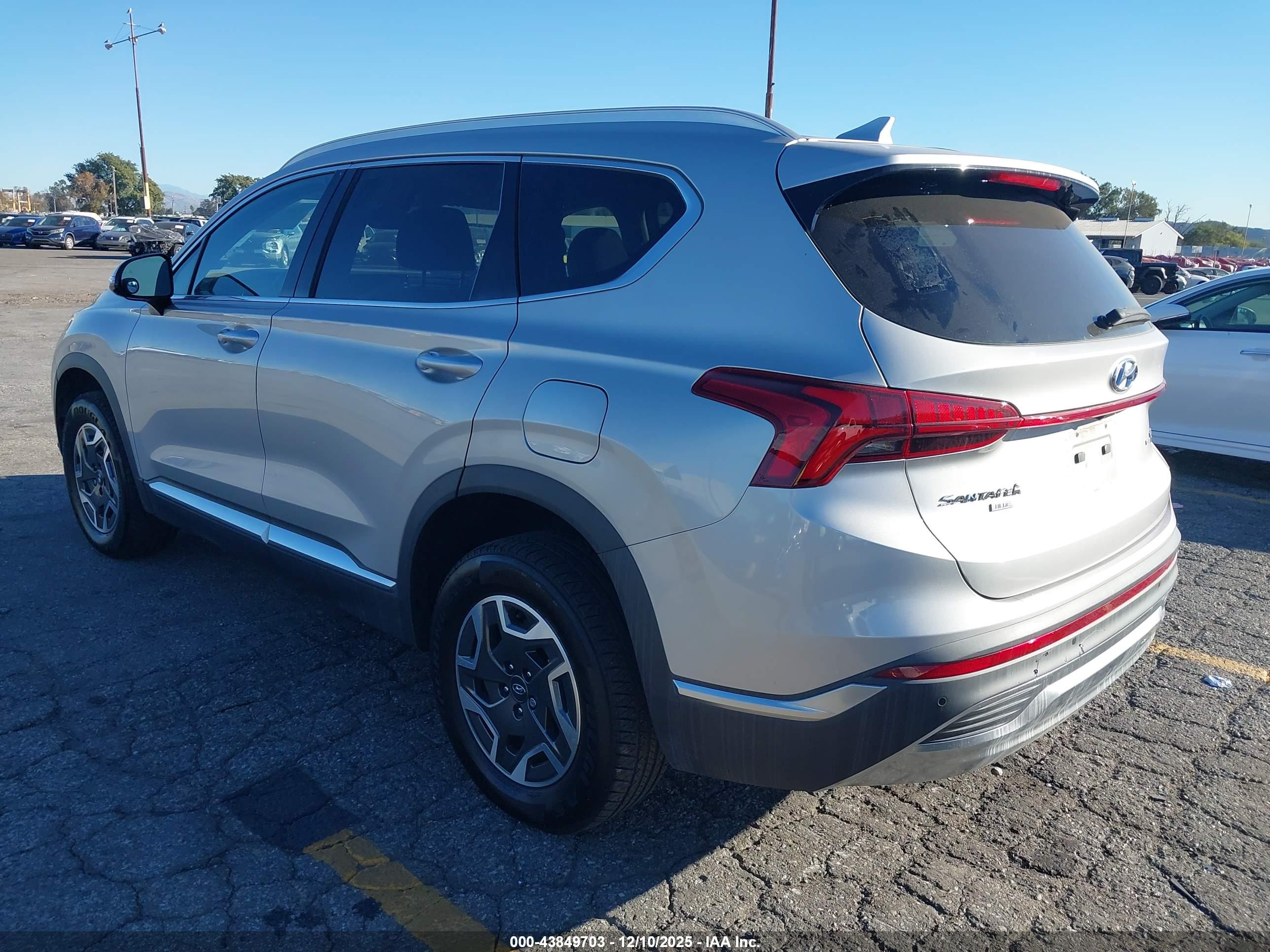HYUNDAI SANTA image 3