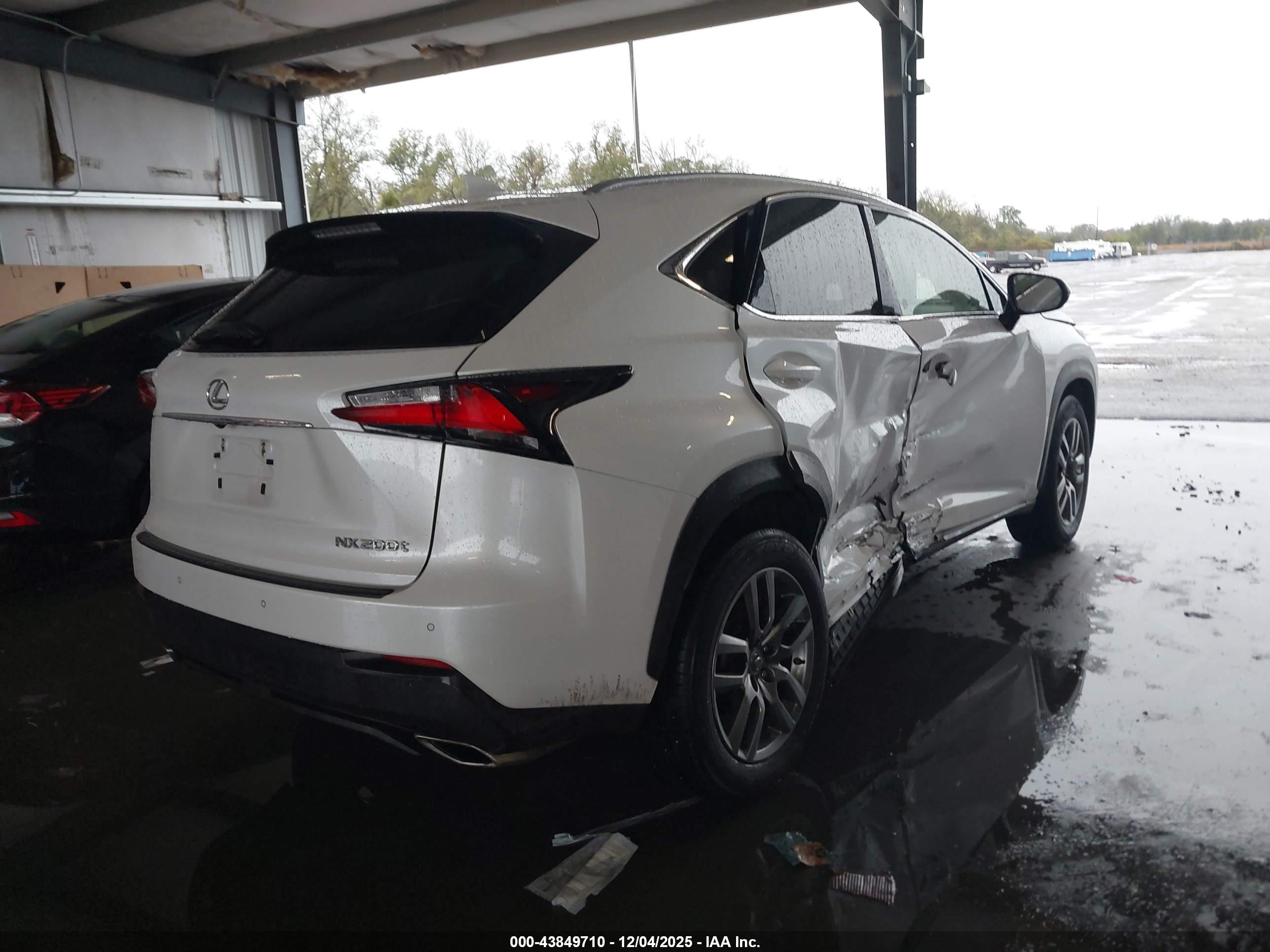 LEXUS NX image 4