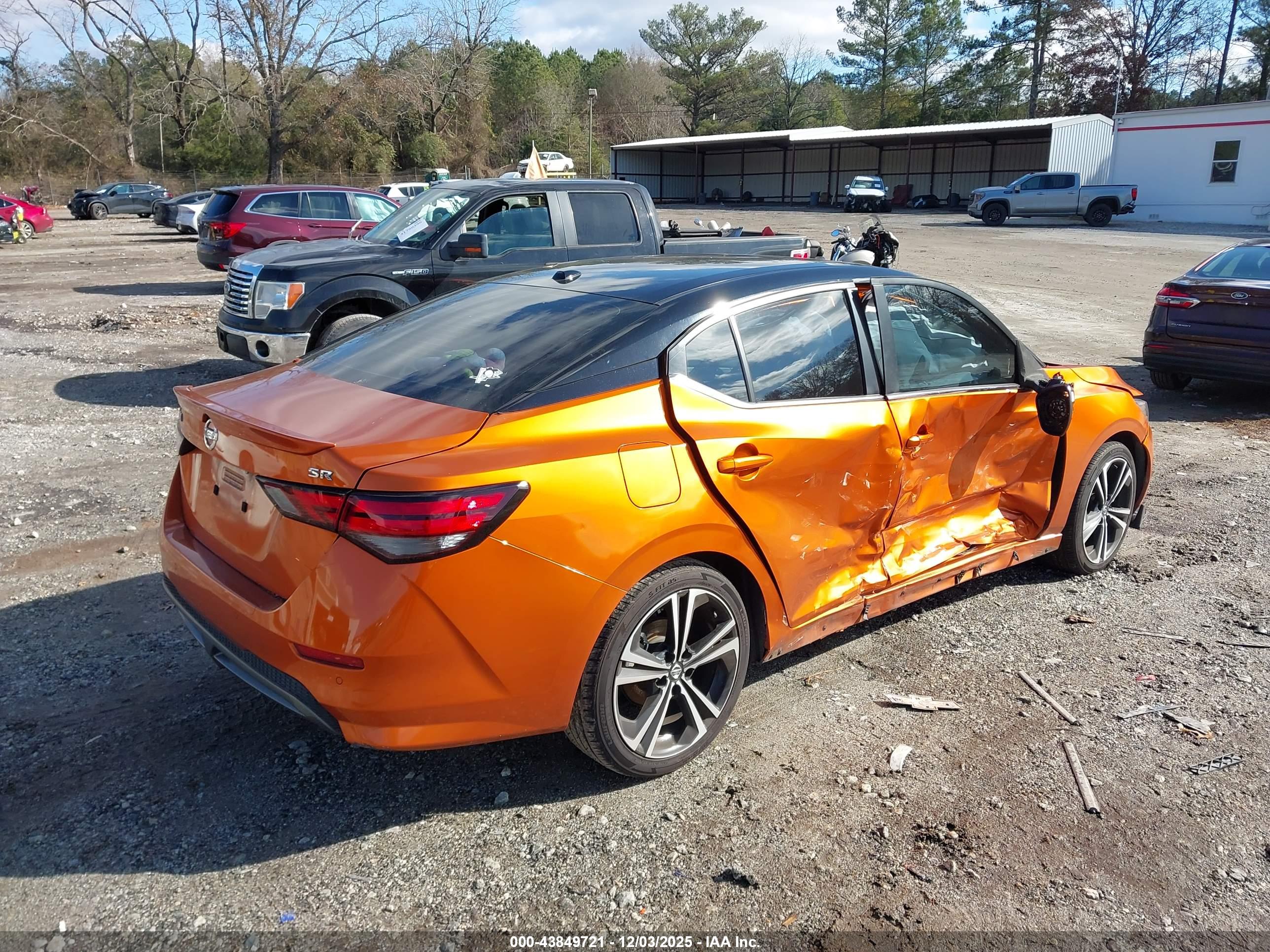 NISSAN SENTRA image 4