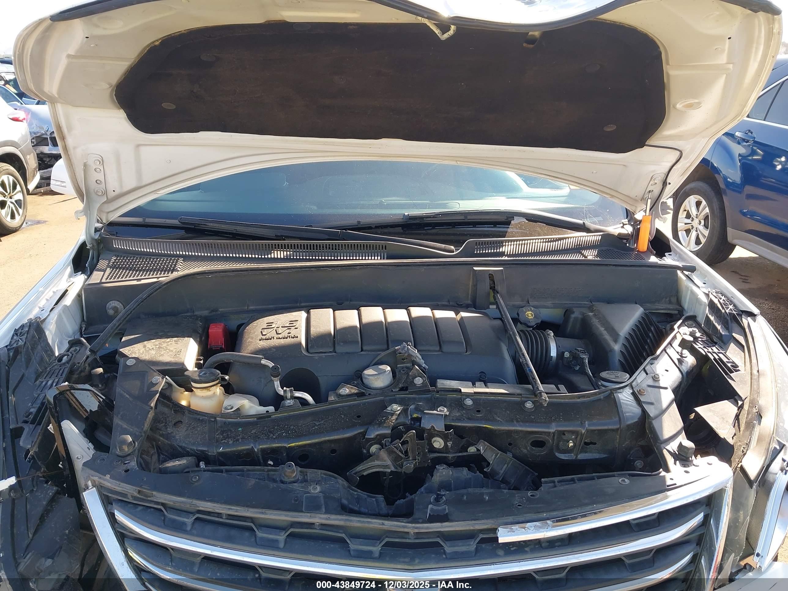 CHEVROLET TRAVERSE image 10