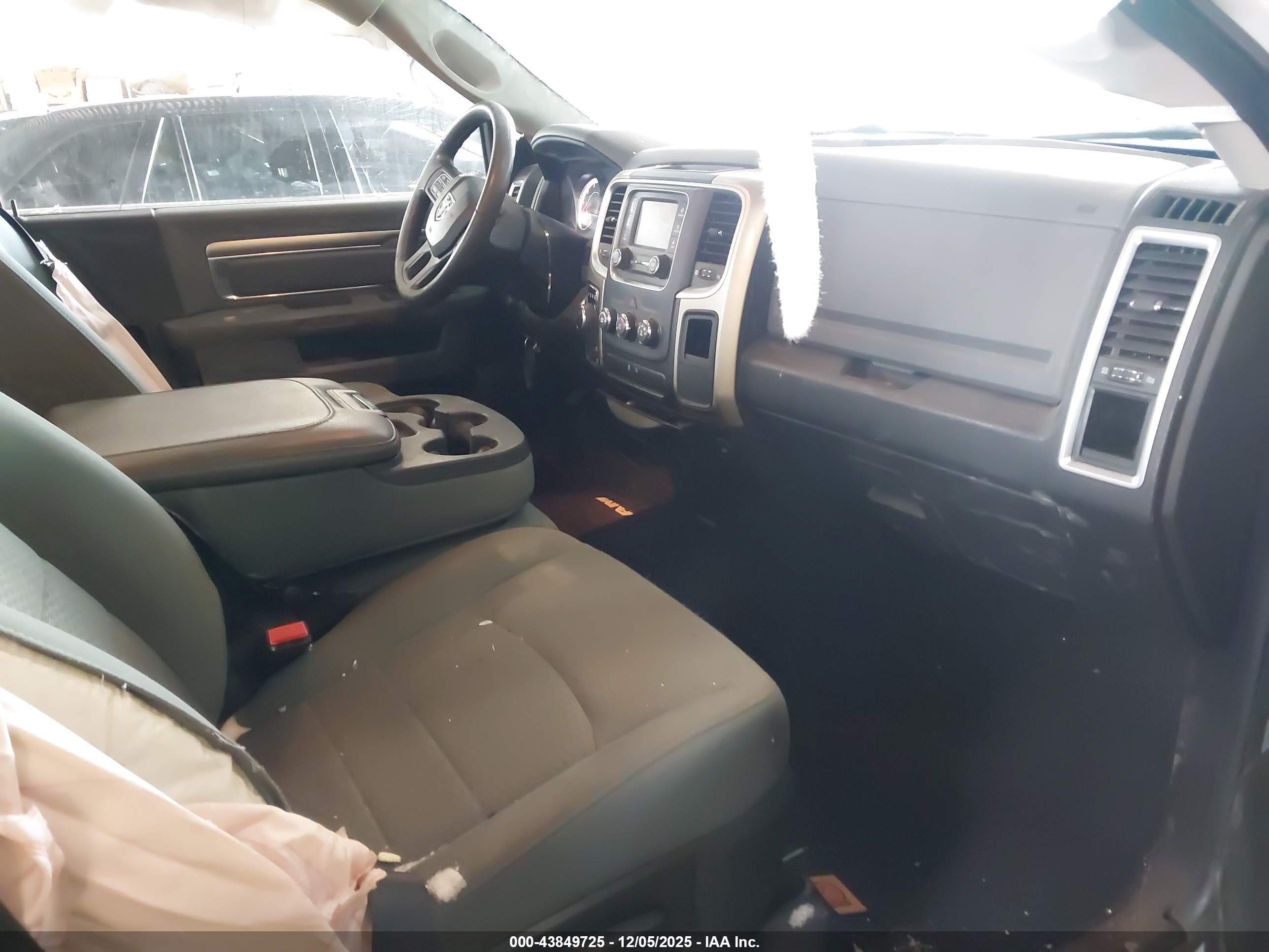RAM 1500 image 8
