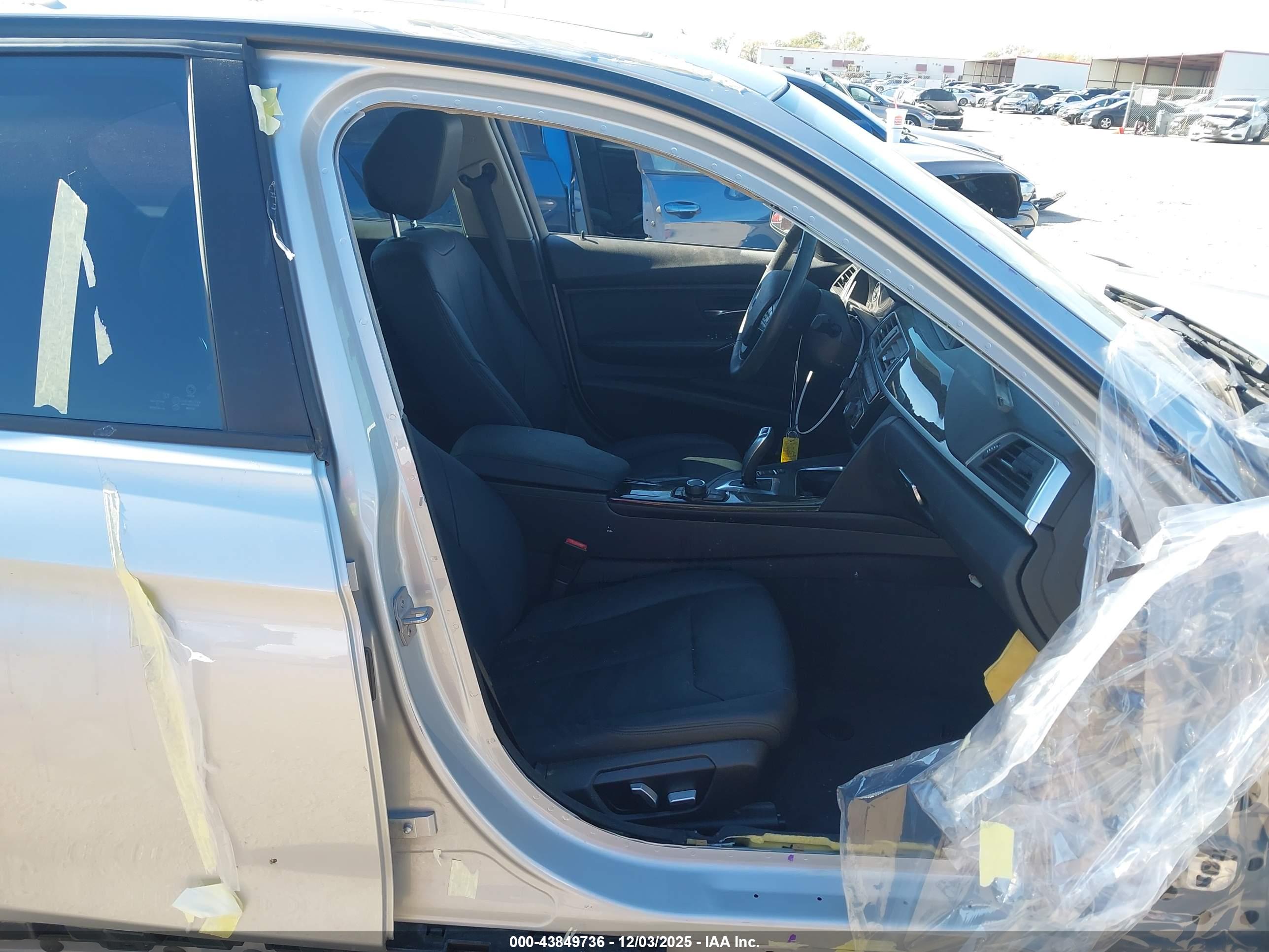 BMW 320I image 5