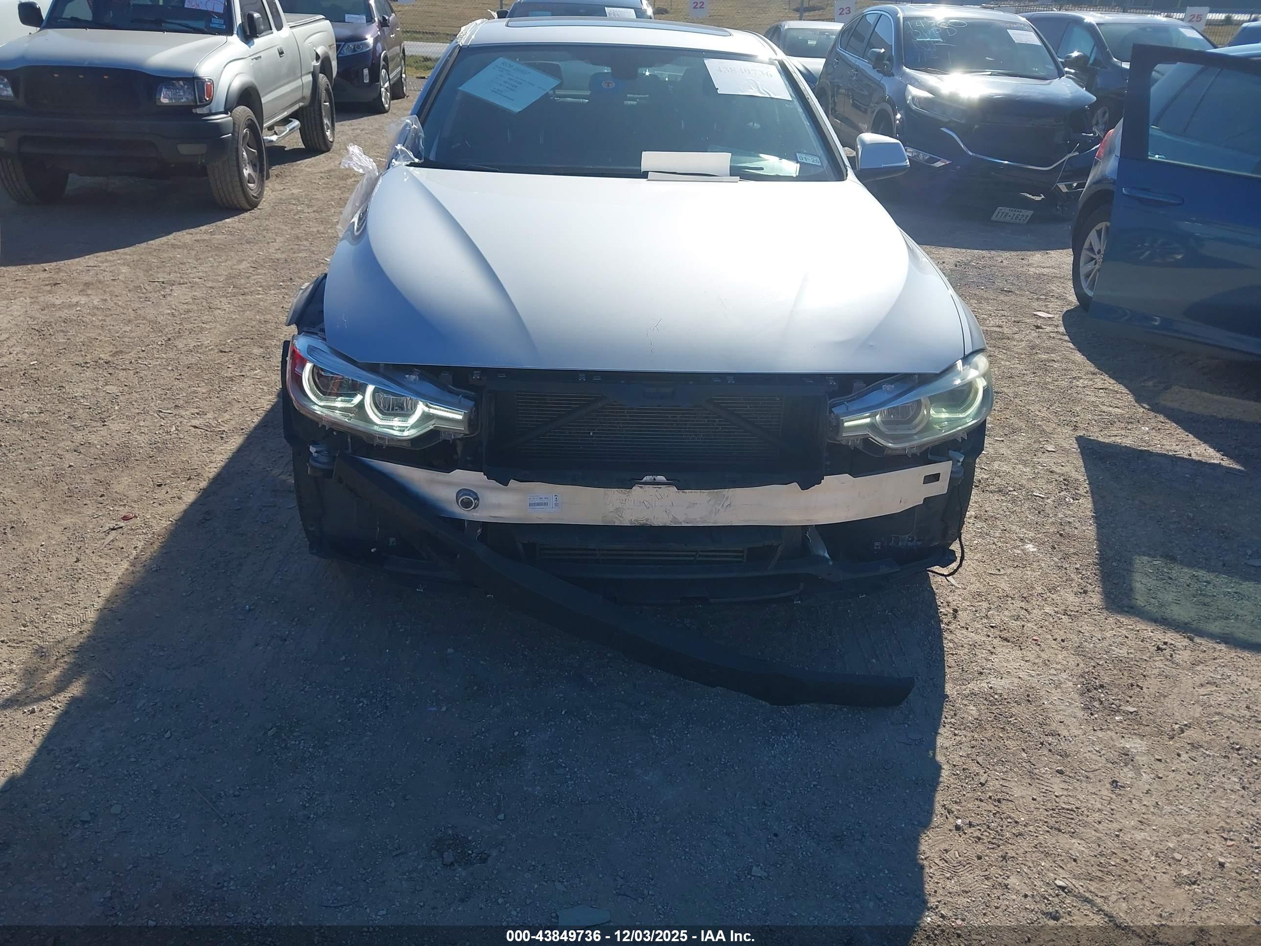 BMW 320I image 6