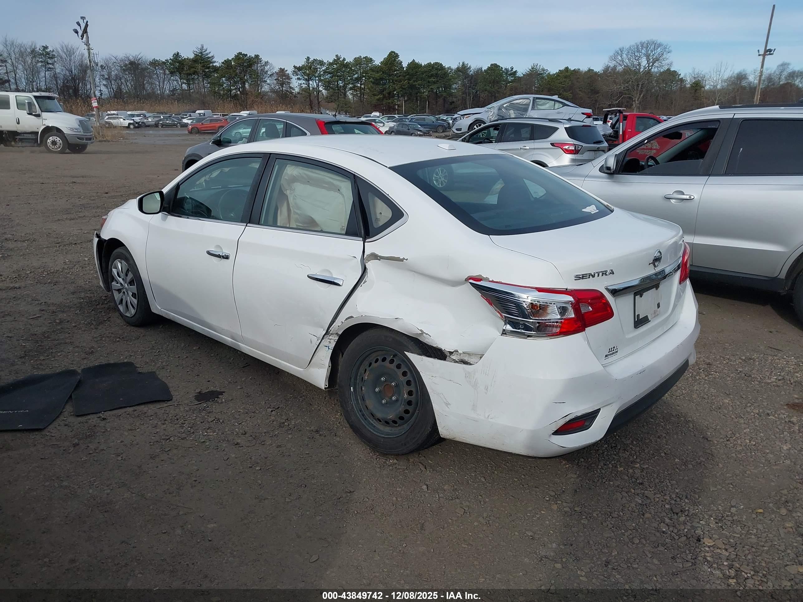 NISSAN SENTRA image 3