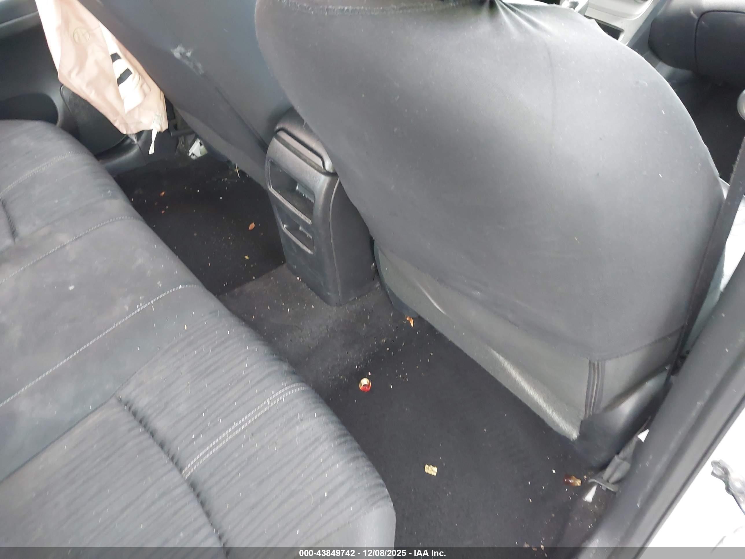 NISSAN SENTRA image 8