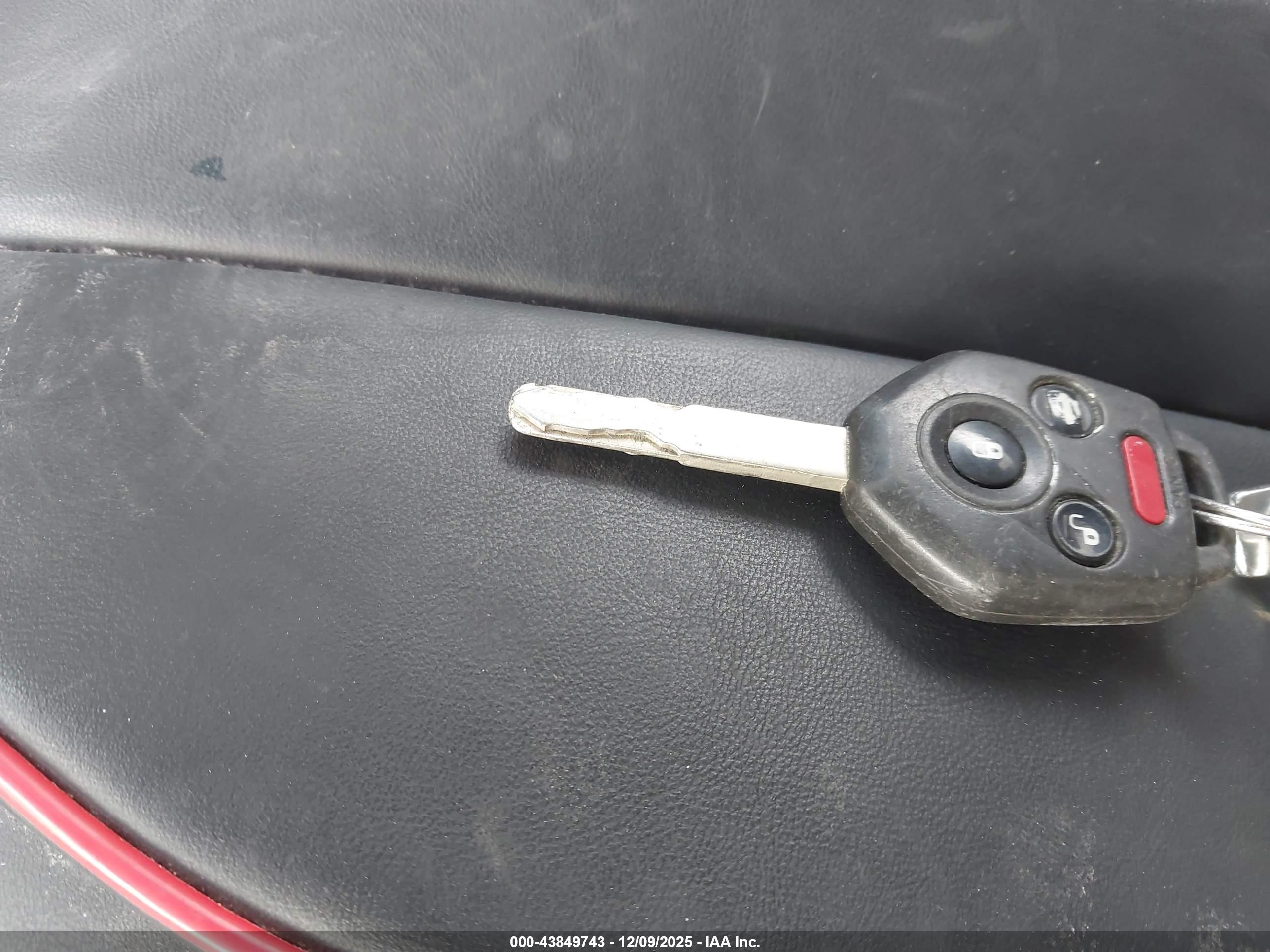 SUBARU OUTBACK image 11