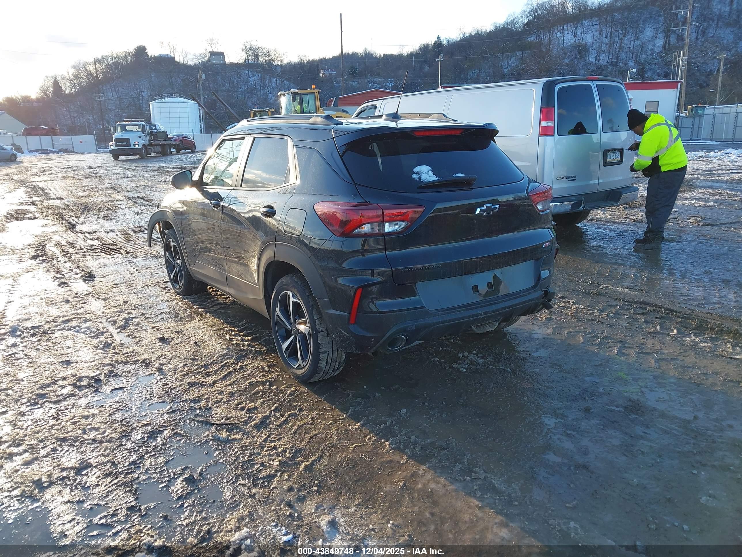 CHEVROLET TRAILBLAZER image 3