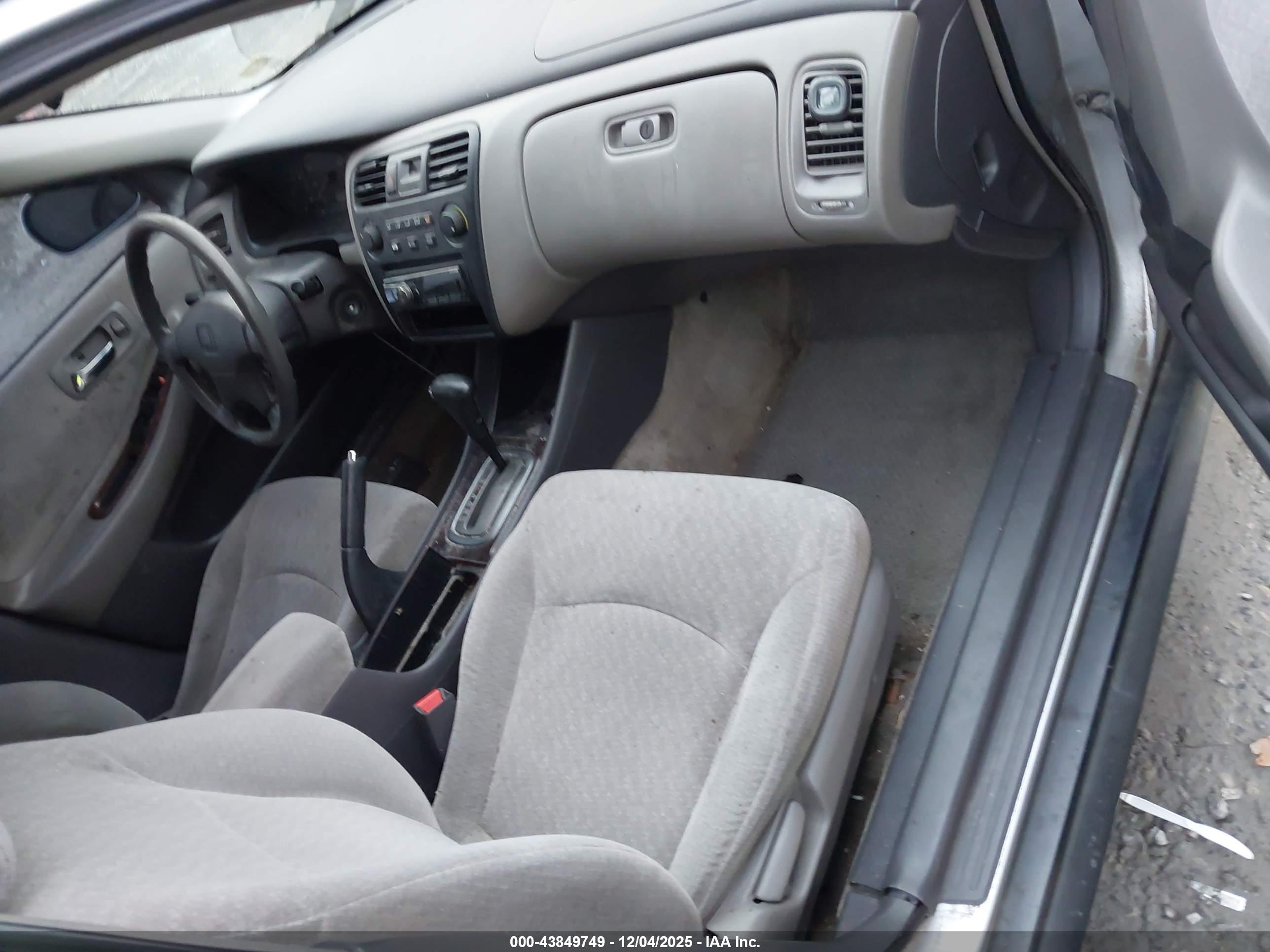 HONDA ACCORD image 5