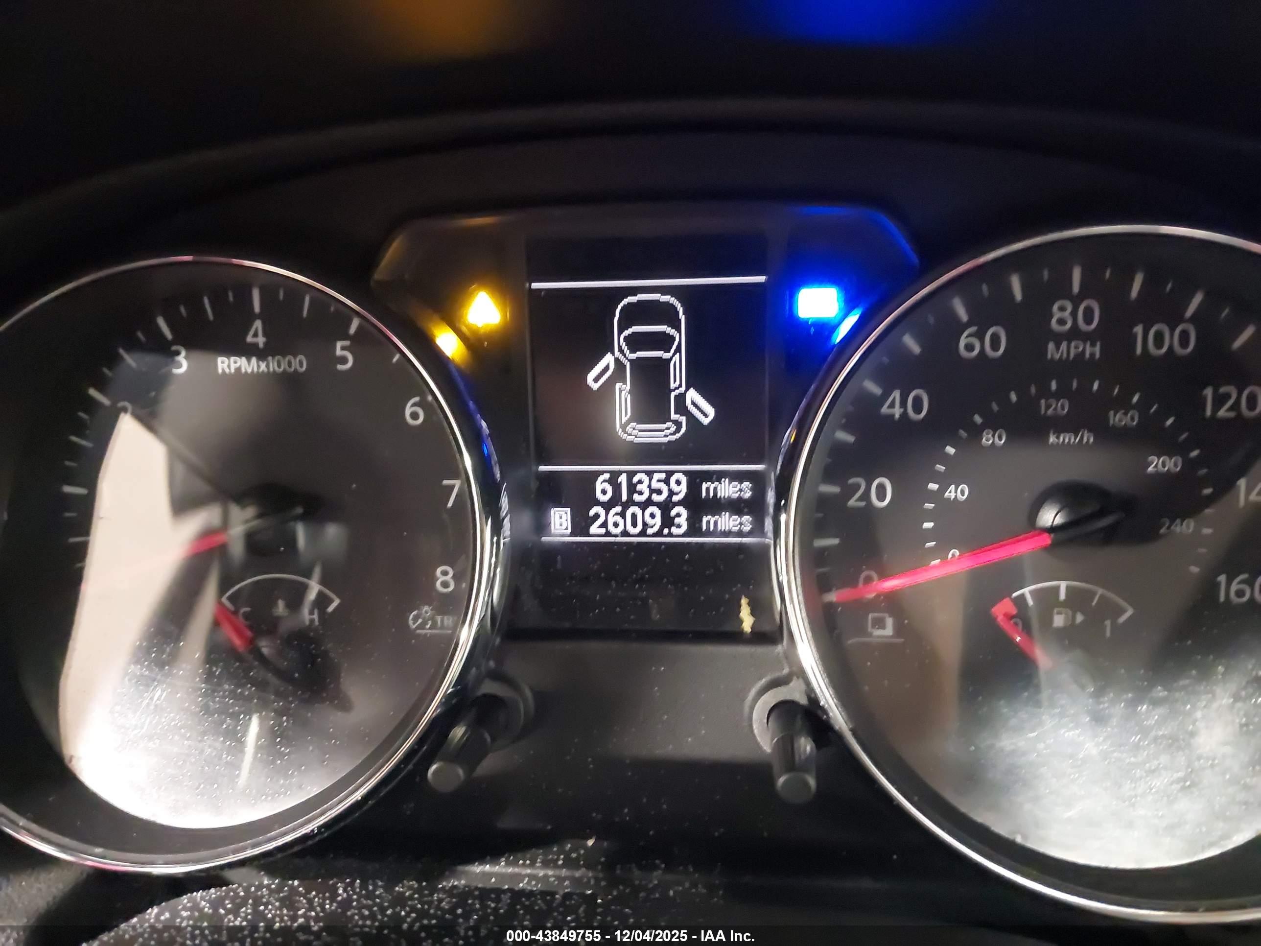 NISSAN ROGUE image 7