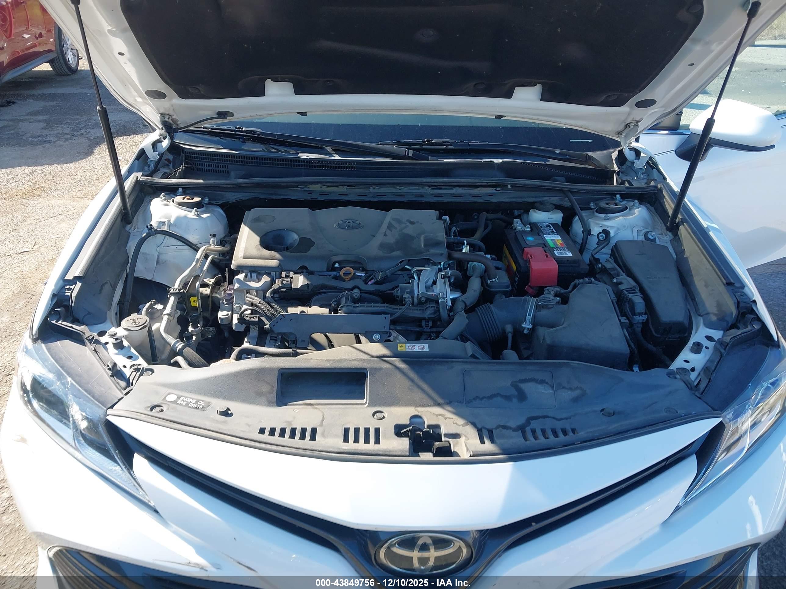 TOYOTA CAMRY image 10