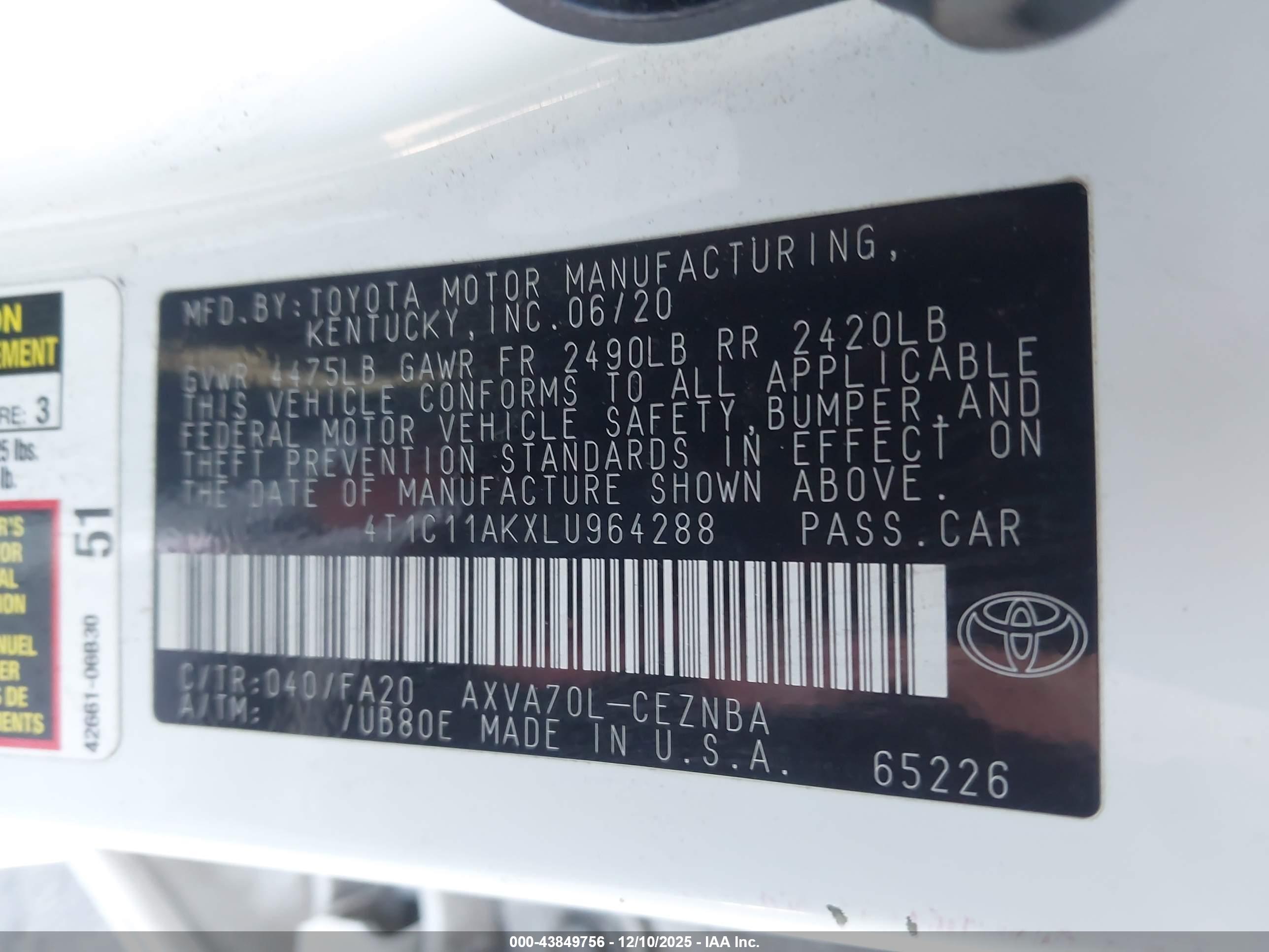 TOYOTA CAMRY image 9