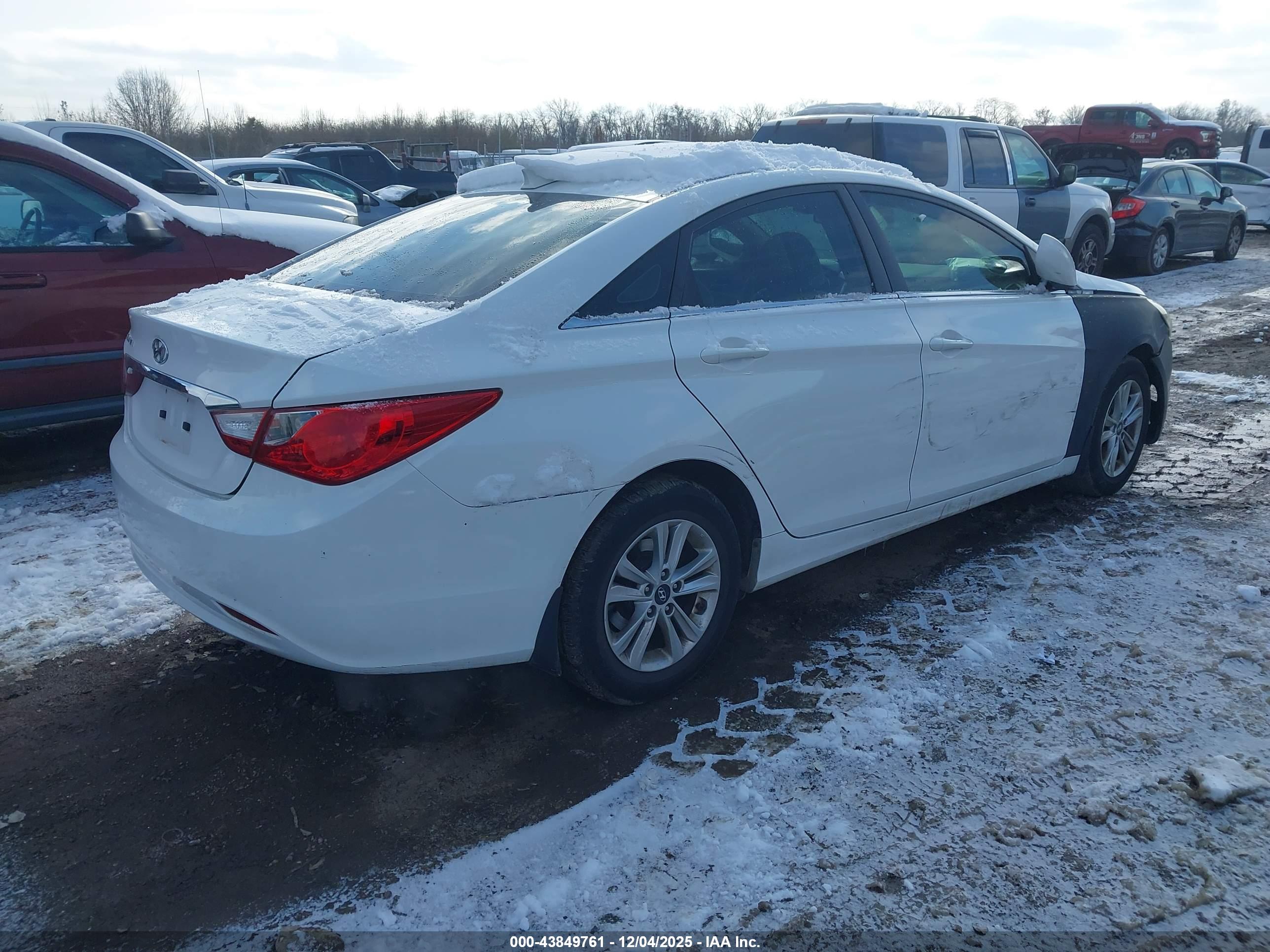 HYUNDAI SONATA image 4