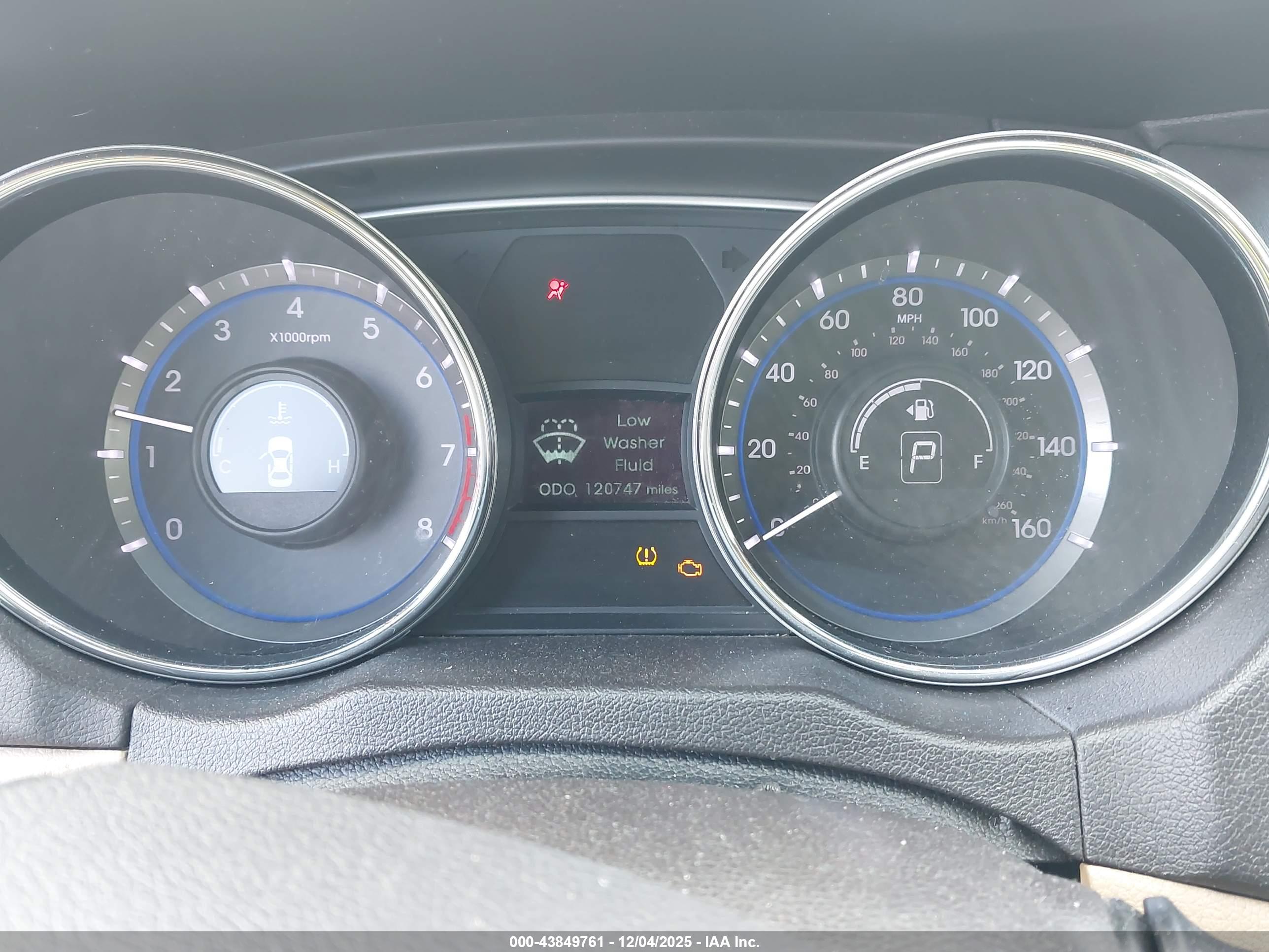 HYUNDAI SONATA image 7