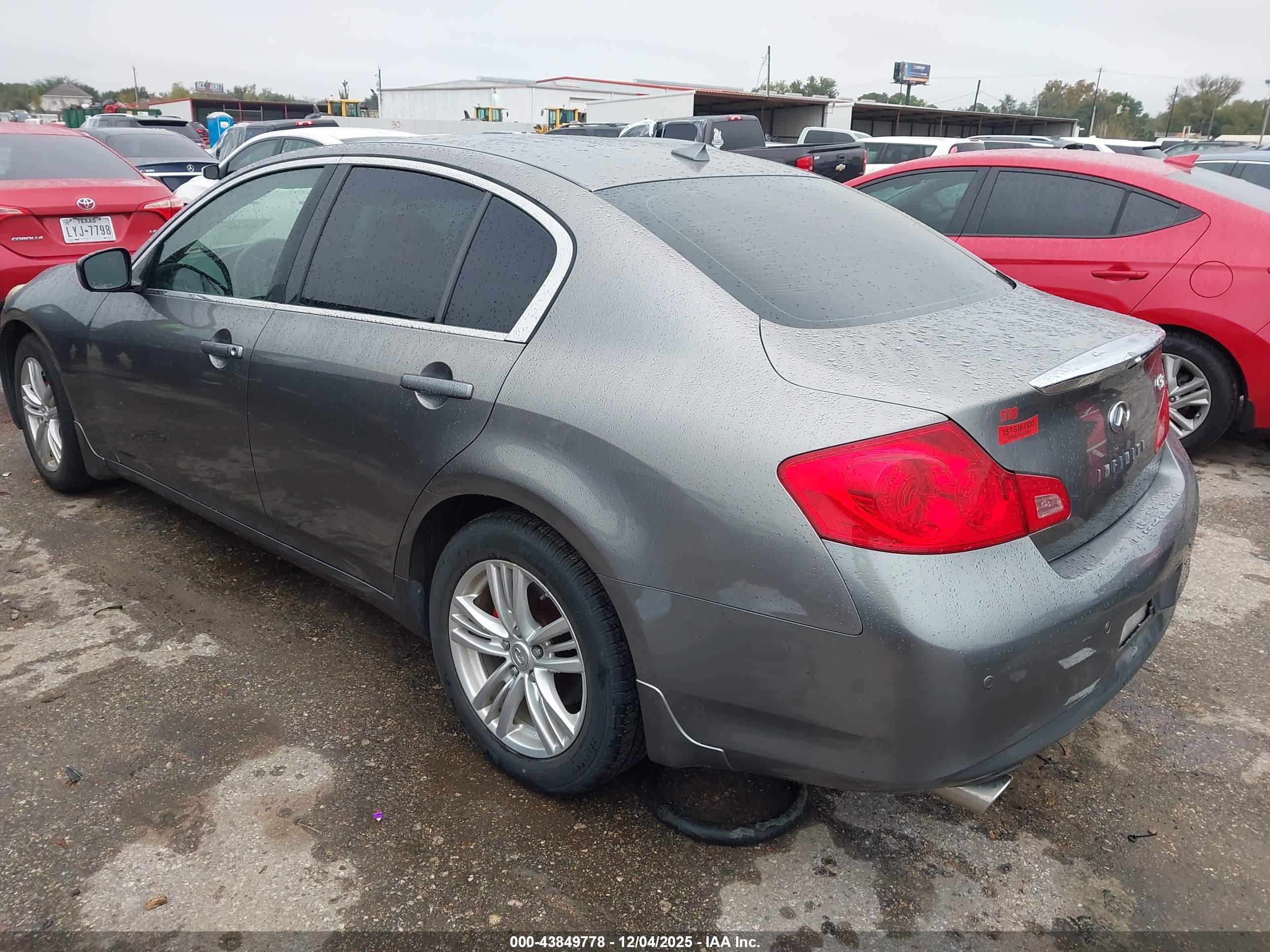 INFINITI G37X image 3