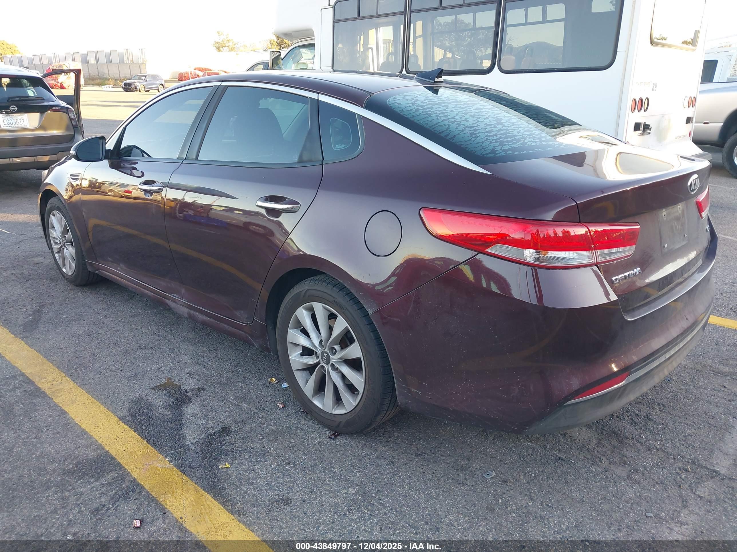KIA OPTIMA image 3