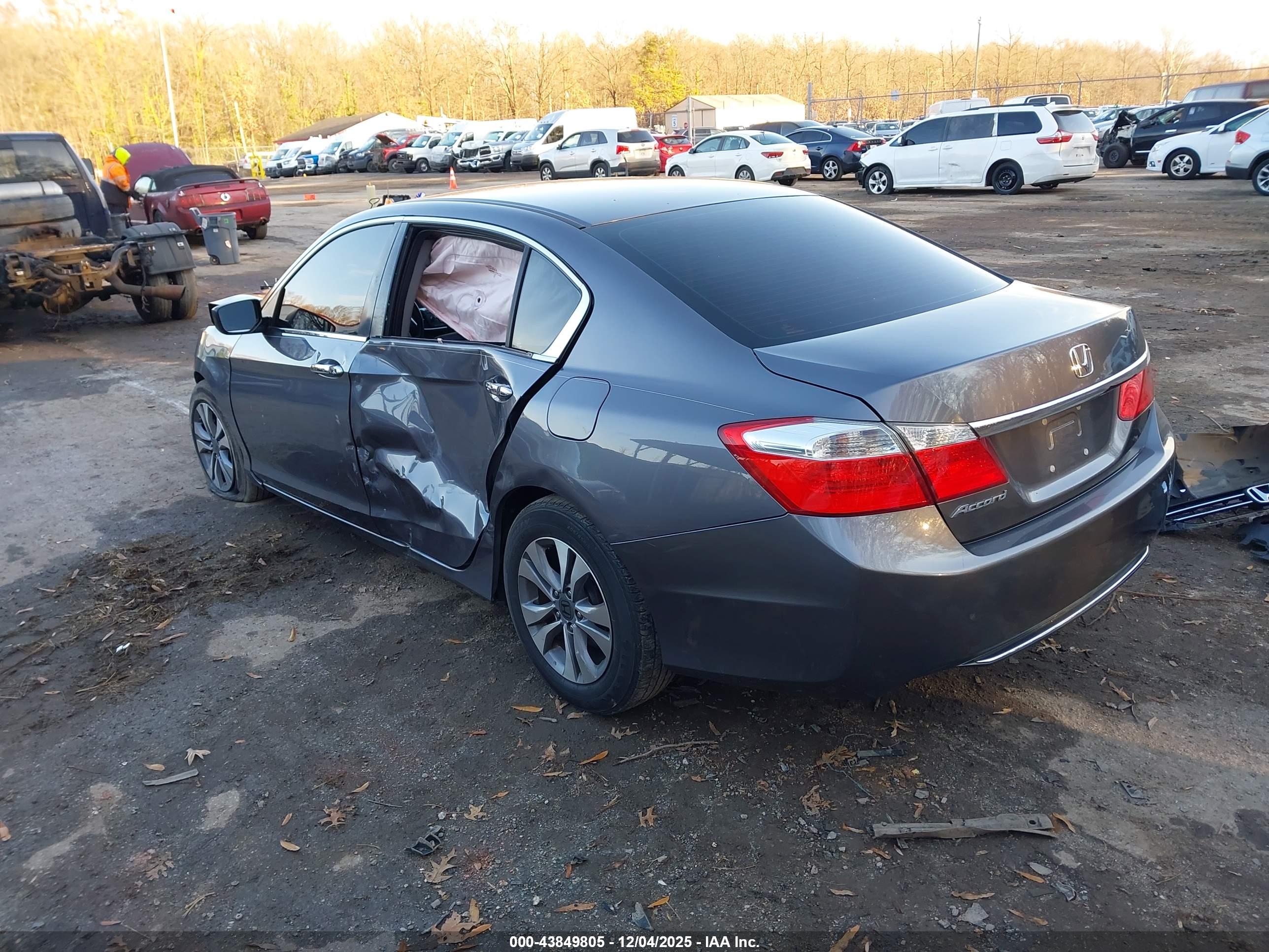 HONDA ACCORD image 3