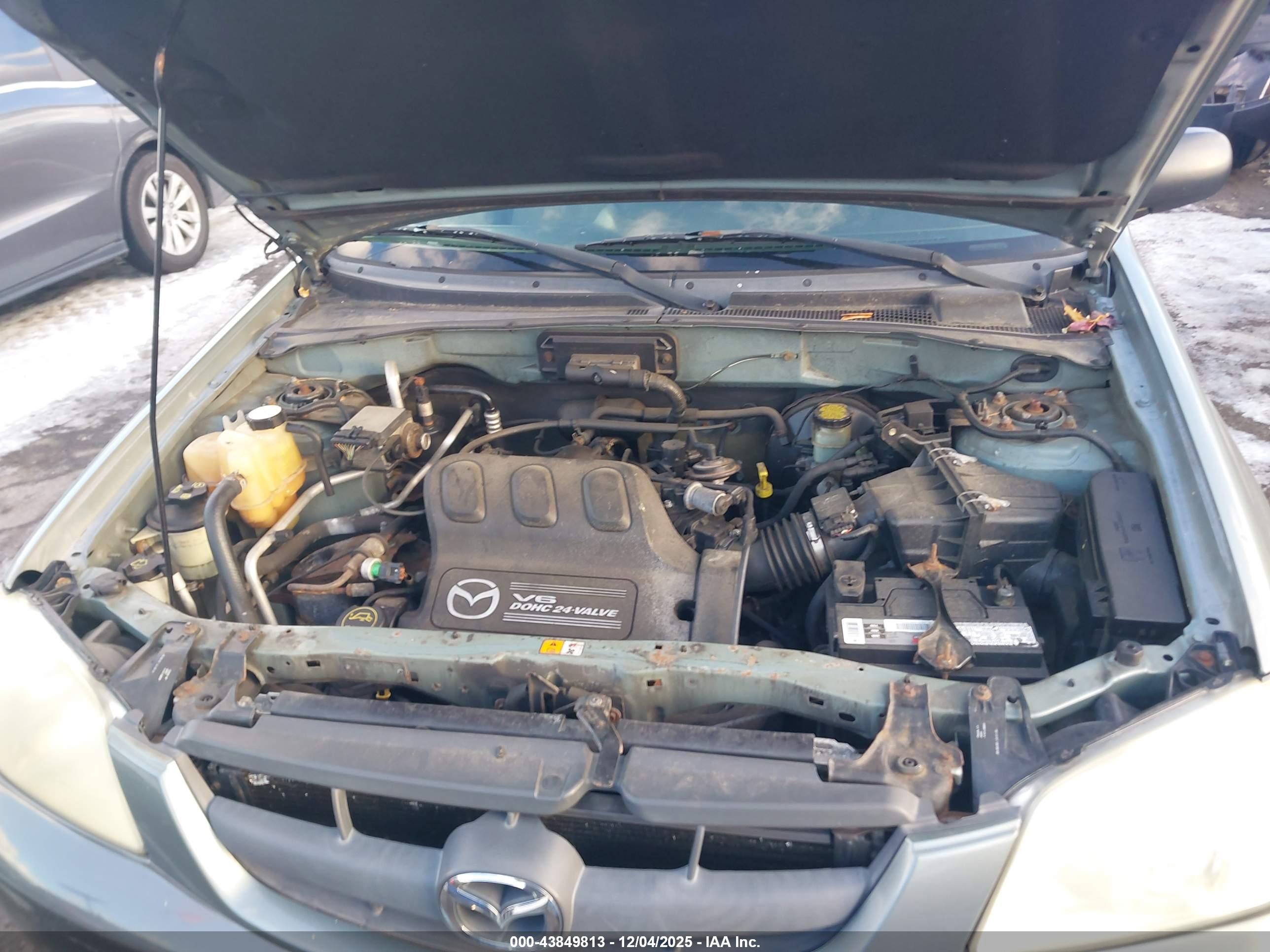 MAZDA TRIBUTE image 10
