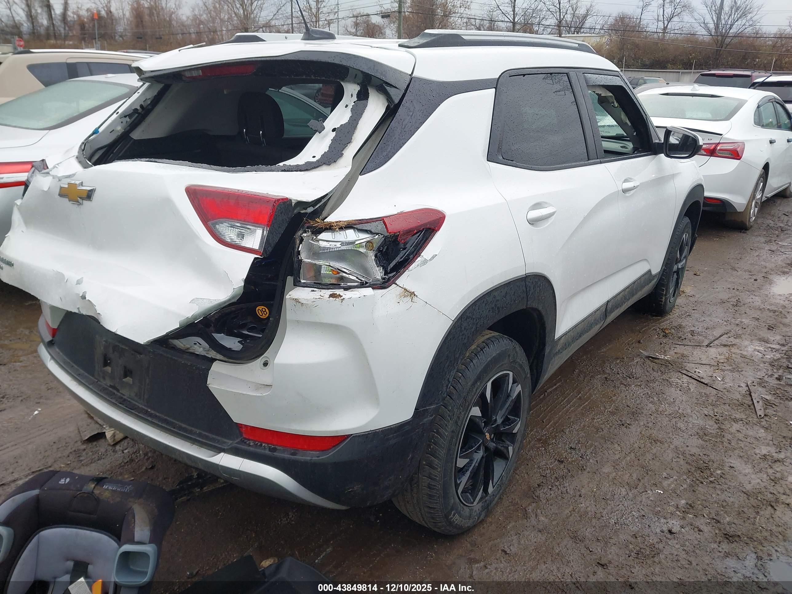 CHEVROLET TRAILBLAZER image 4