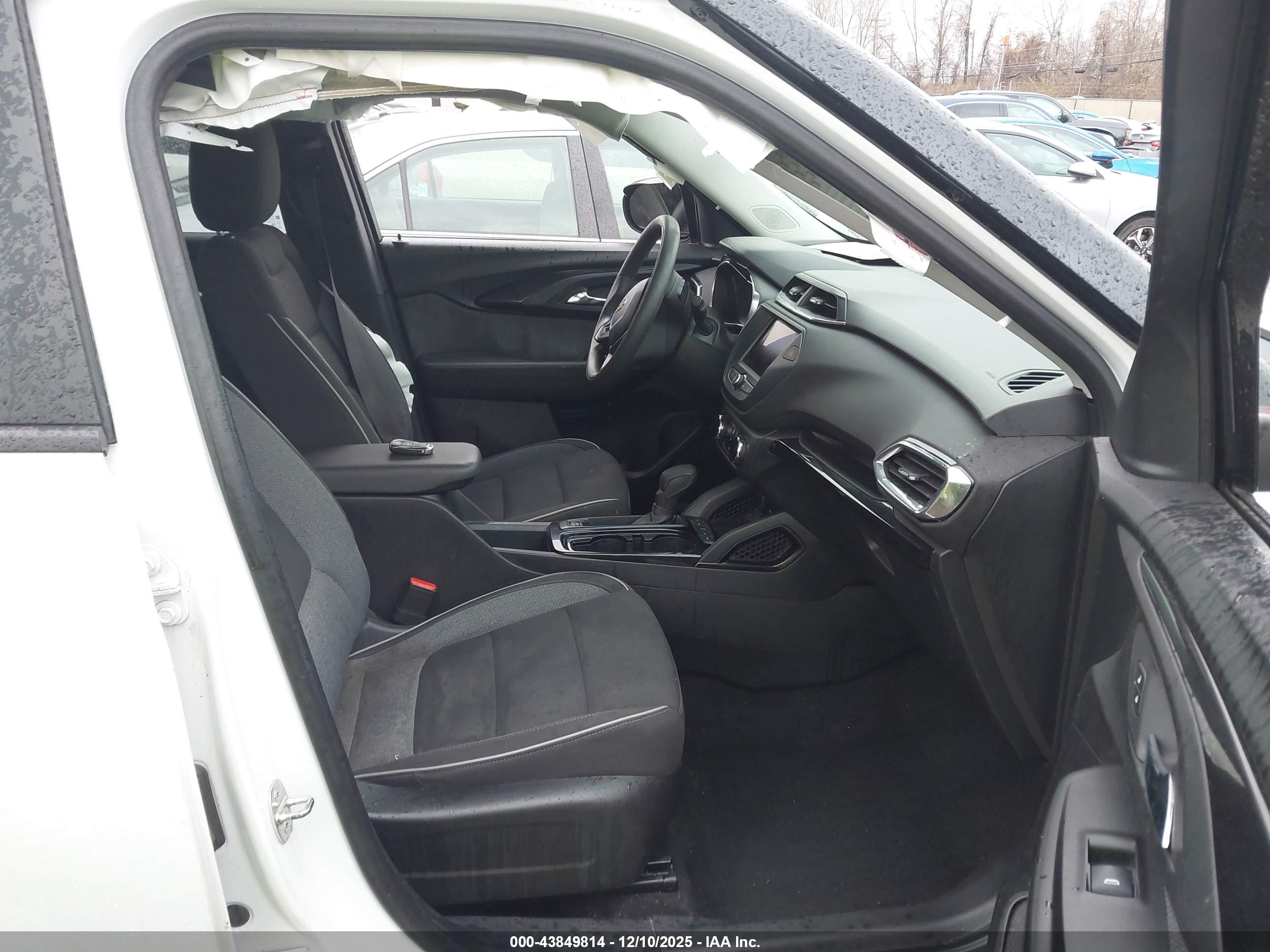 CHEVROLET TRAILBLAZER image 5