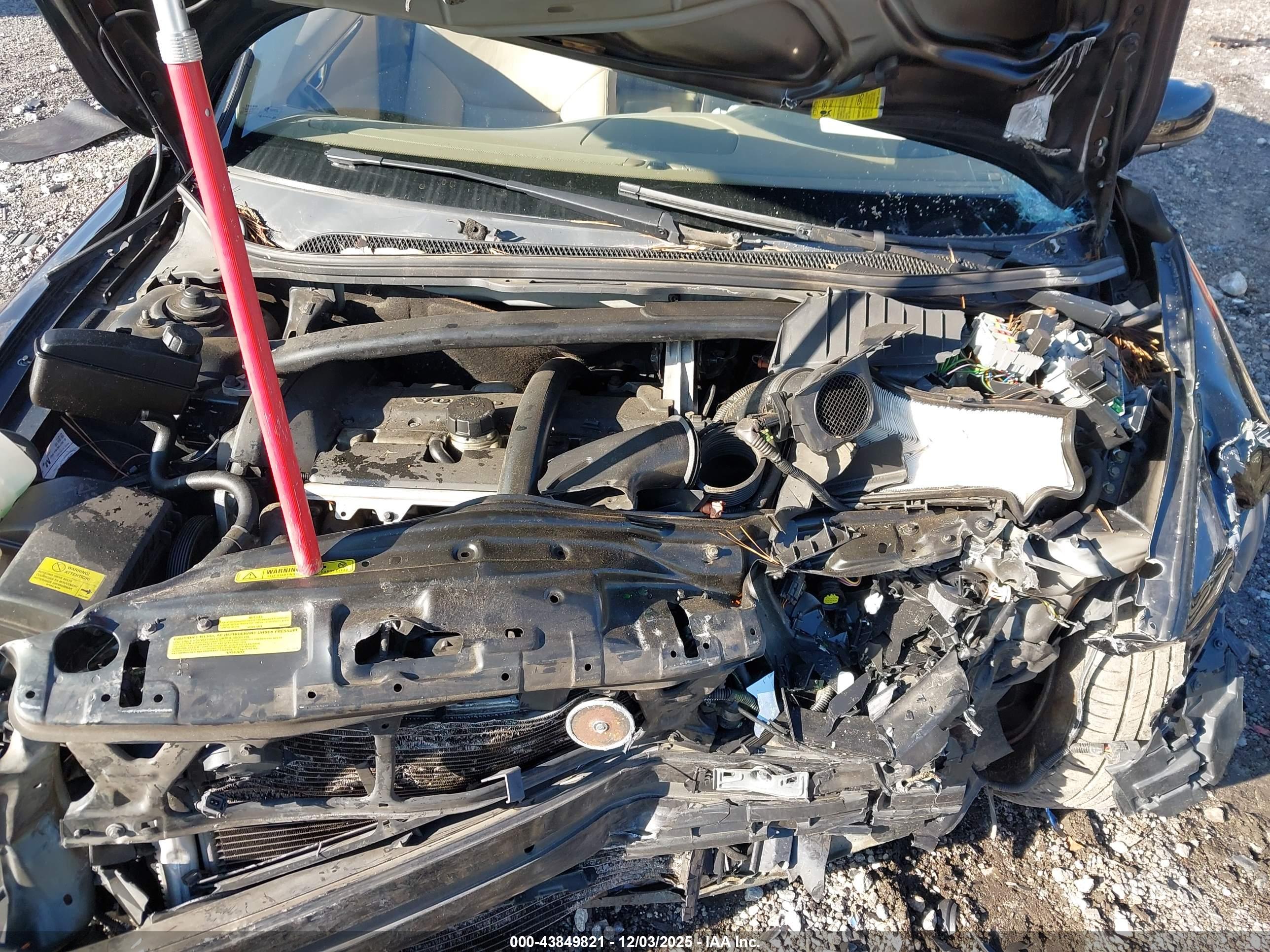 VOLVO S60 image 10