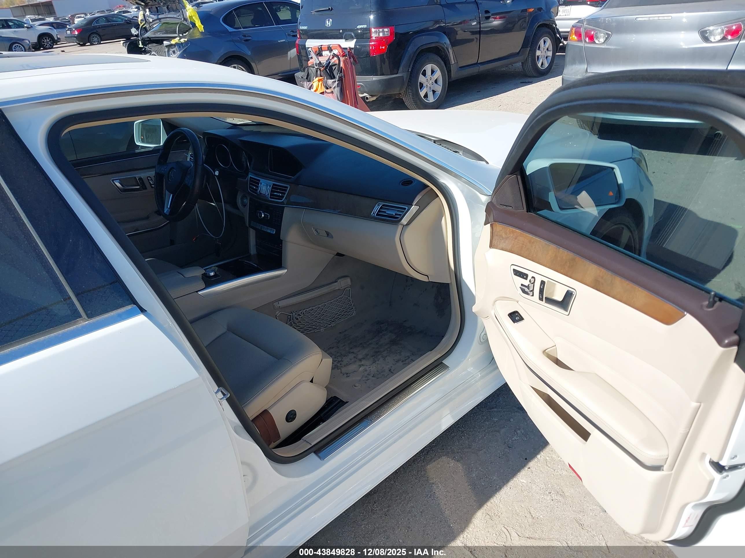 MERCEDES-BENZ E image 5