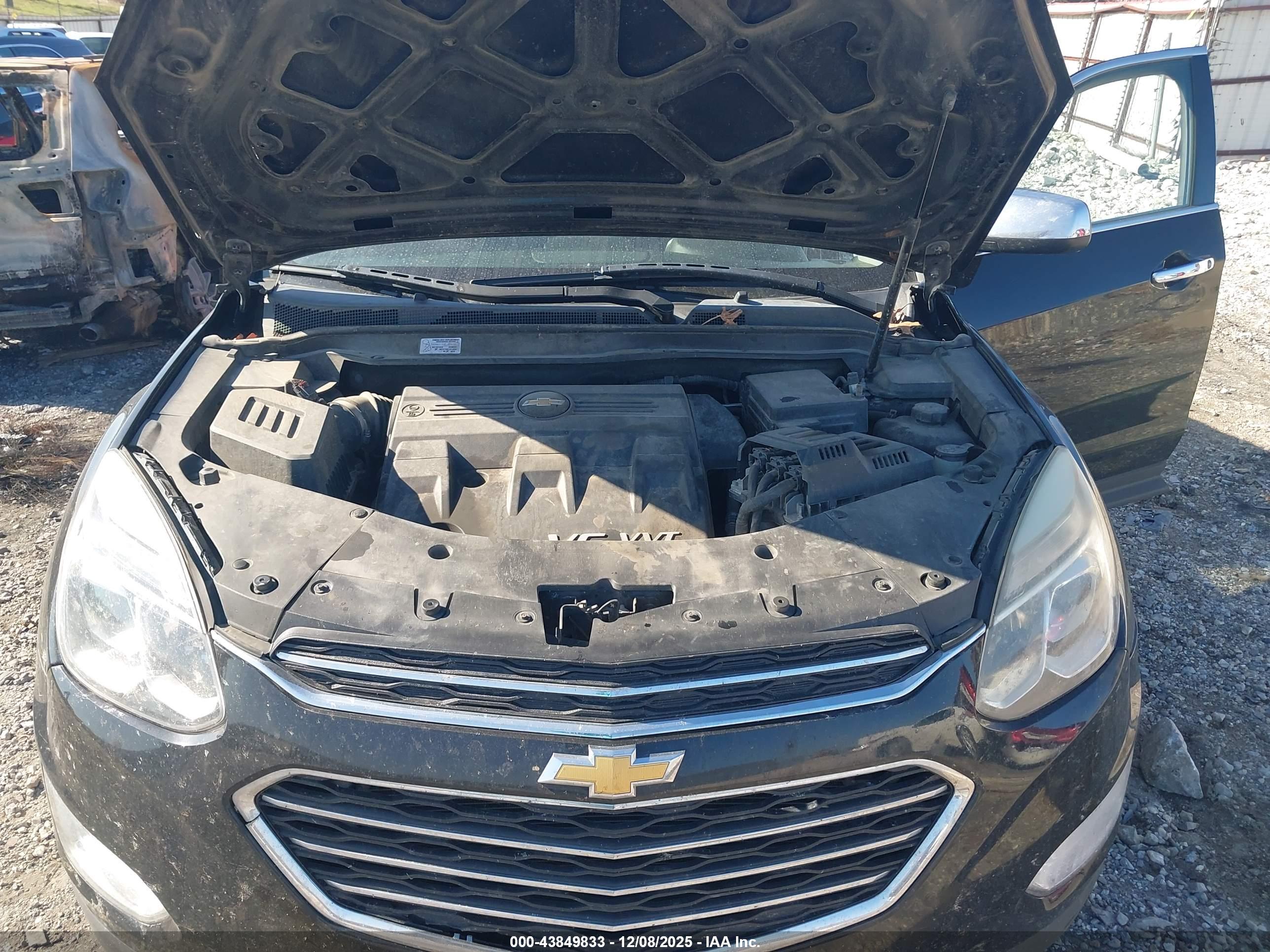 CHEVROLET EQUINOX image 10
