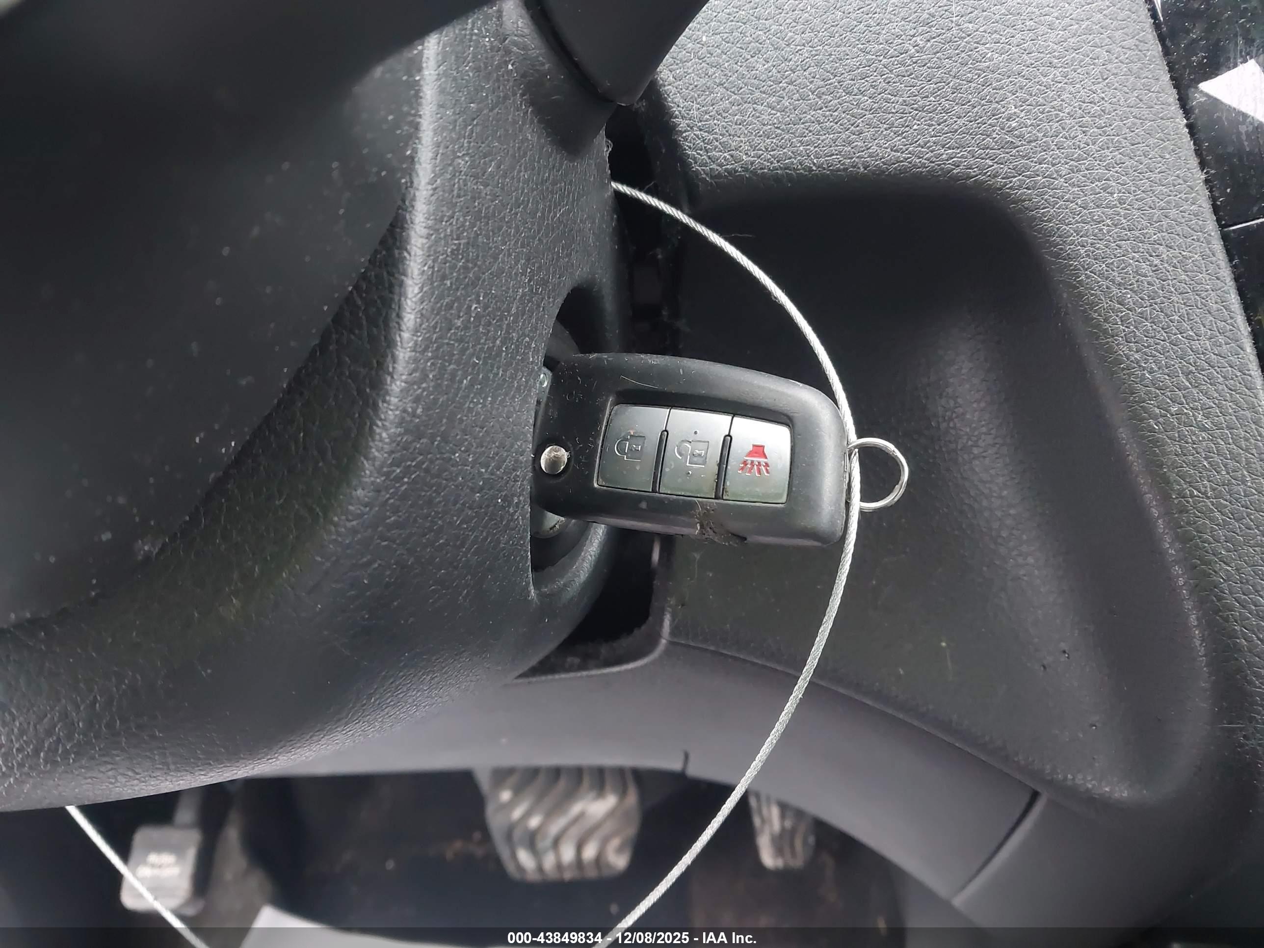 NISSAN ROGUE image 11