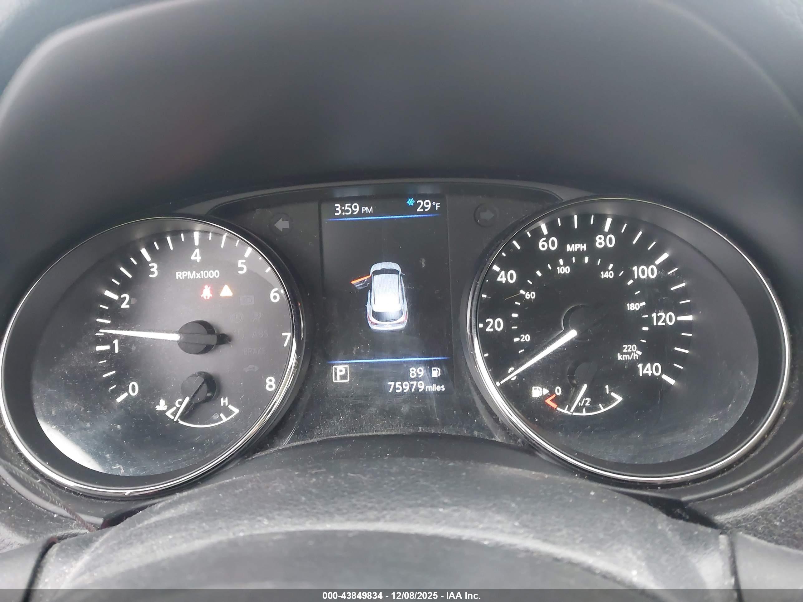 NISSAN ROGUE image 7