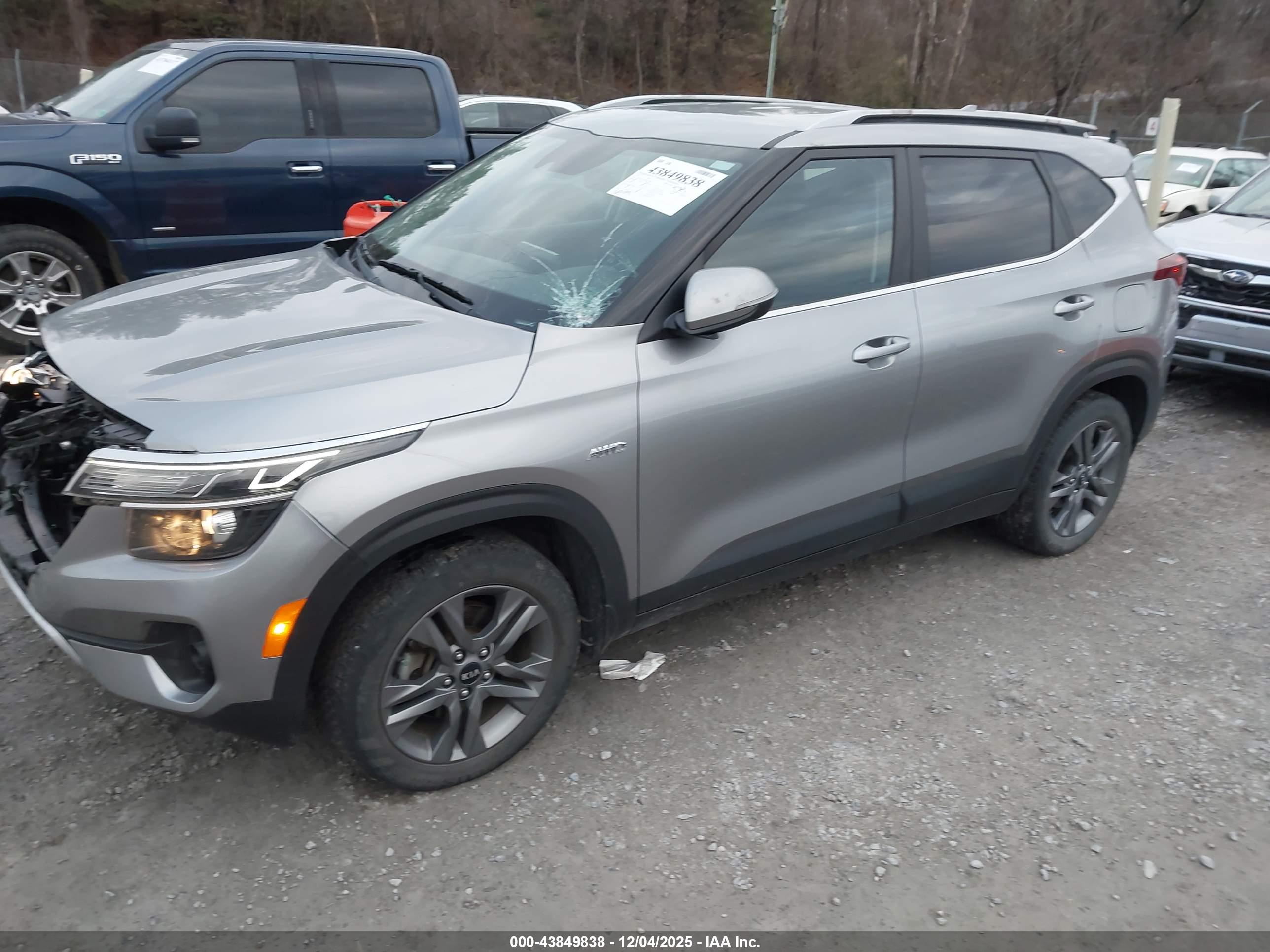 KIA SELTOS image 2