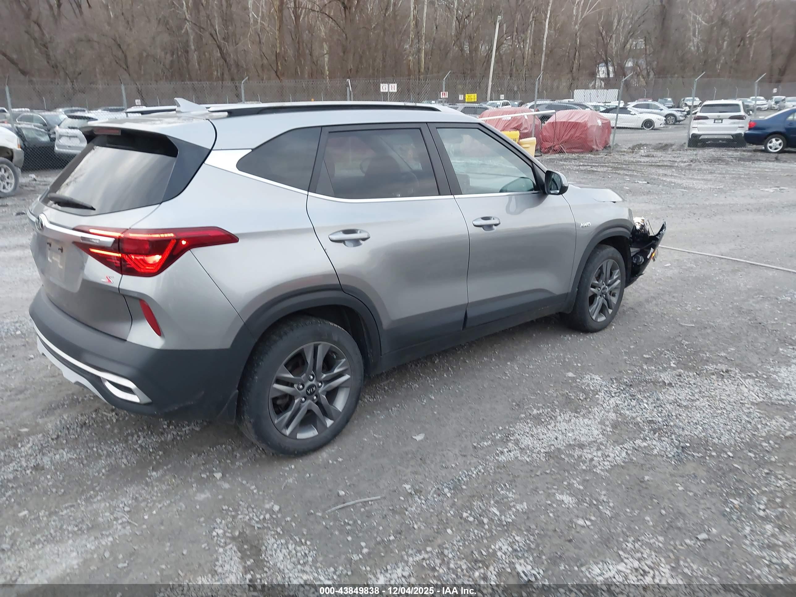 KIA SELTOS image 4