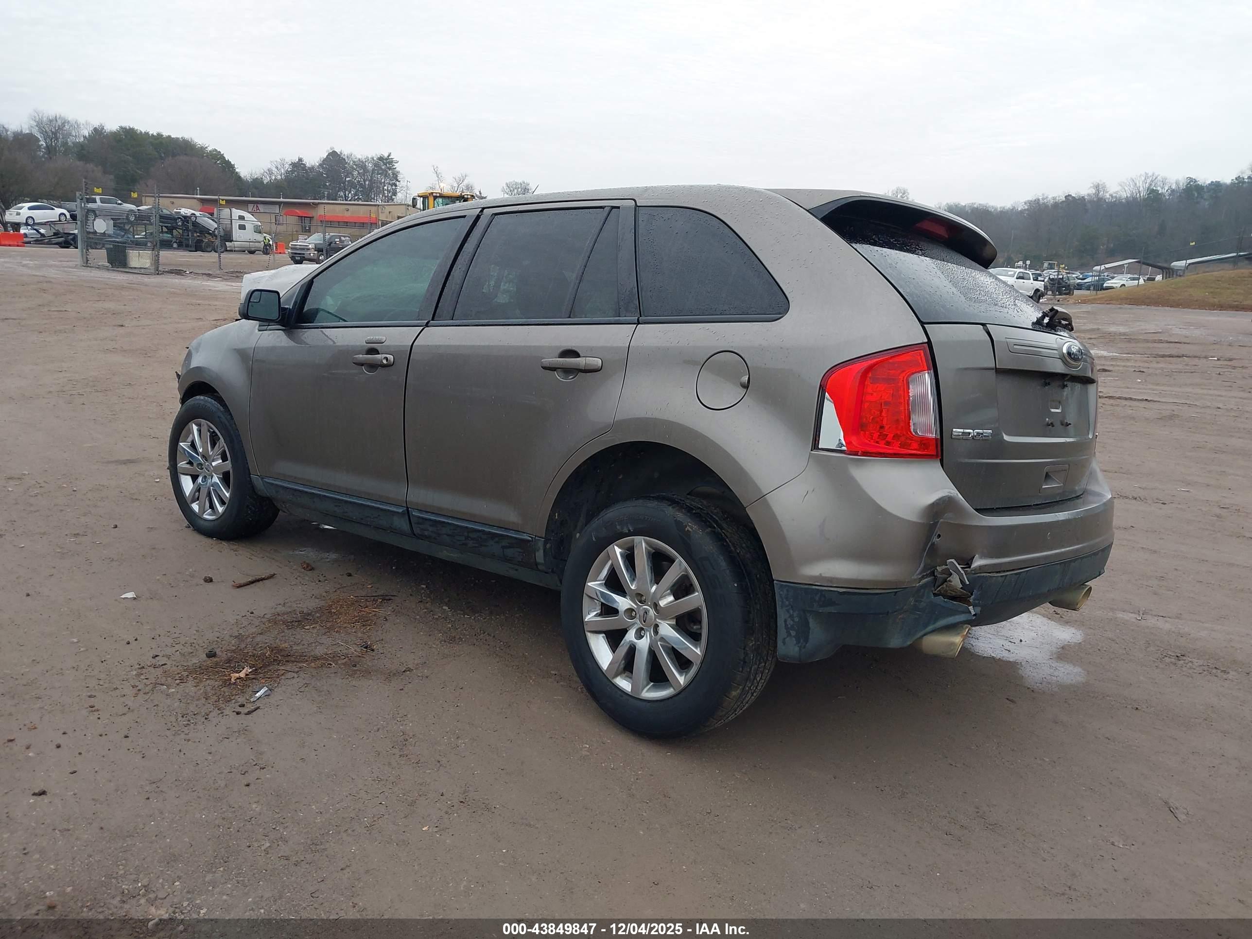 FORD EDGE image 3