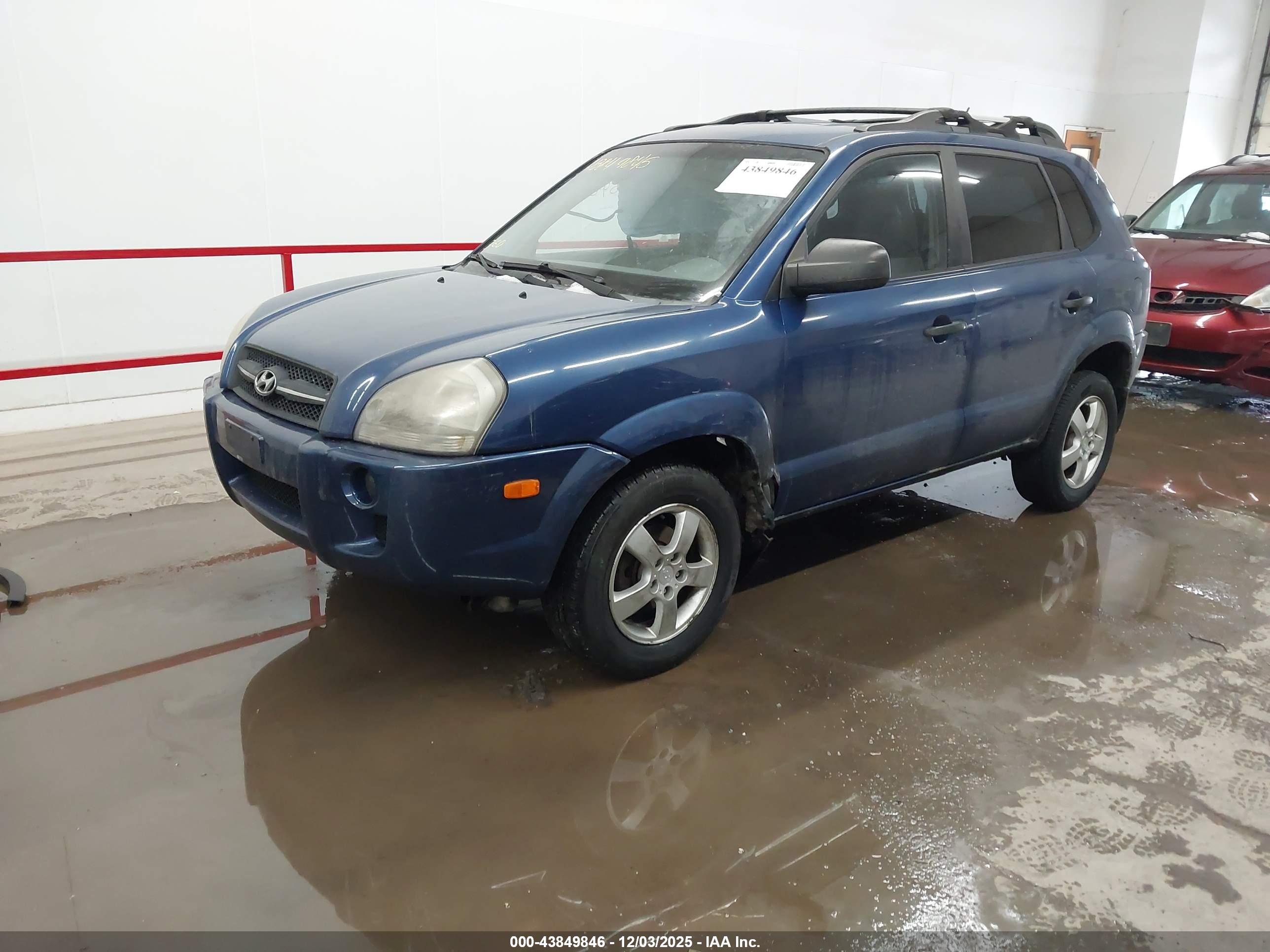 HYUNDAI TUCSON image 2