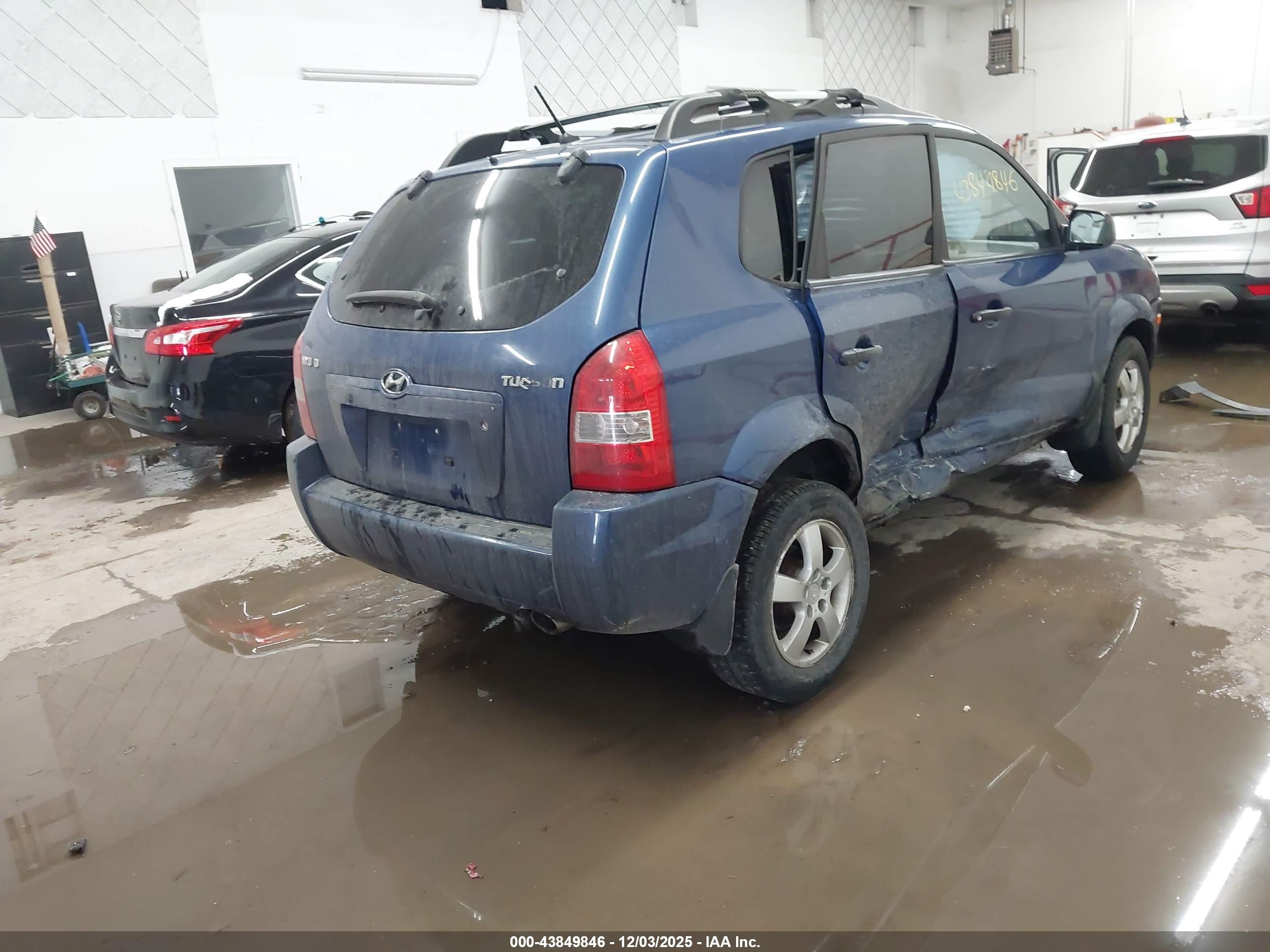 HYUNDAI TUCSON image 4