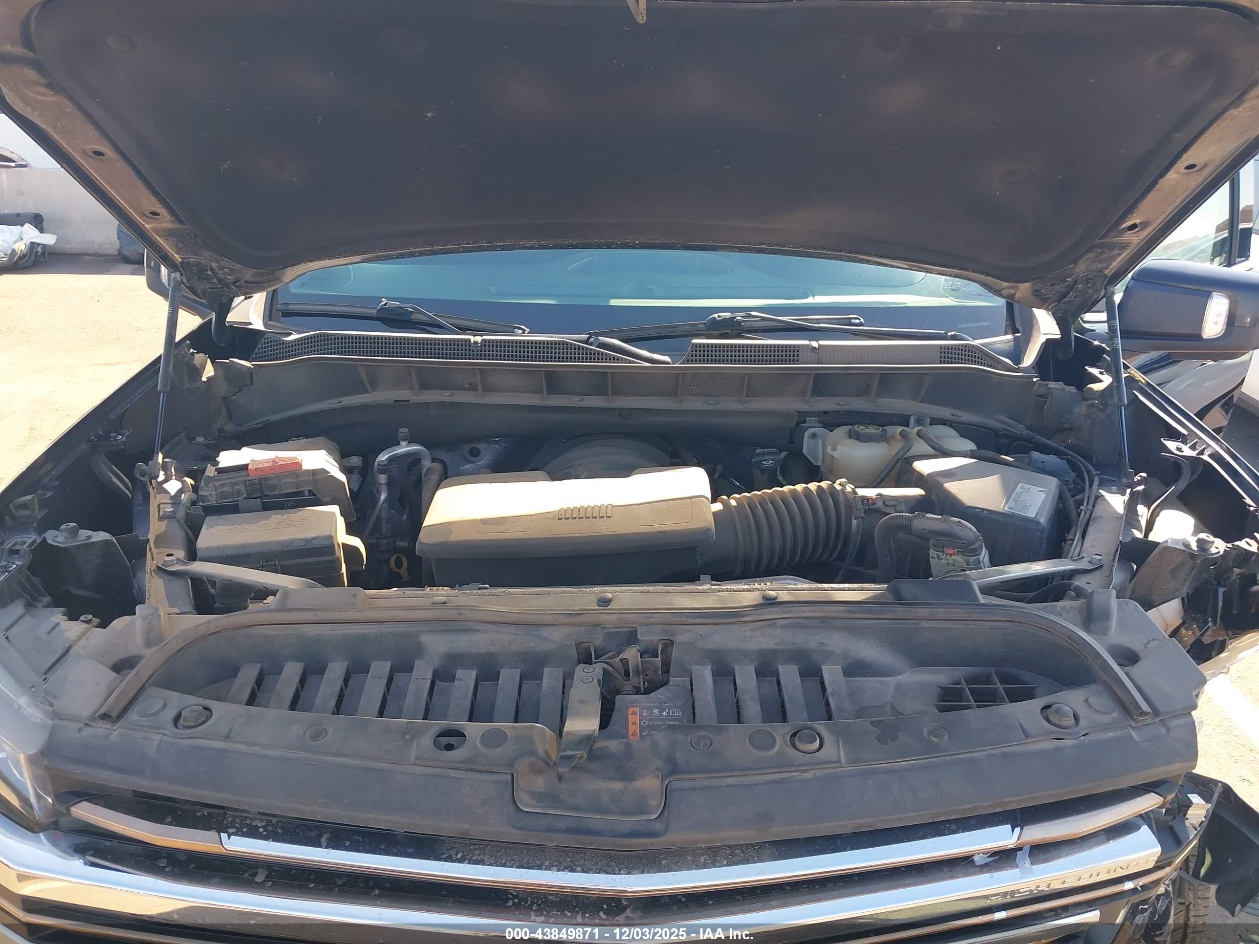 CHEVROLET SILVERADO image 10