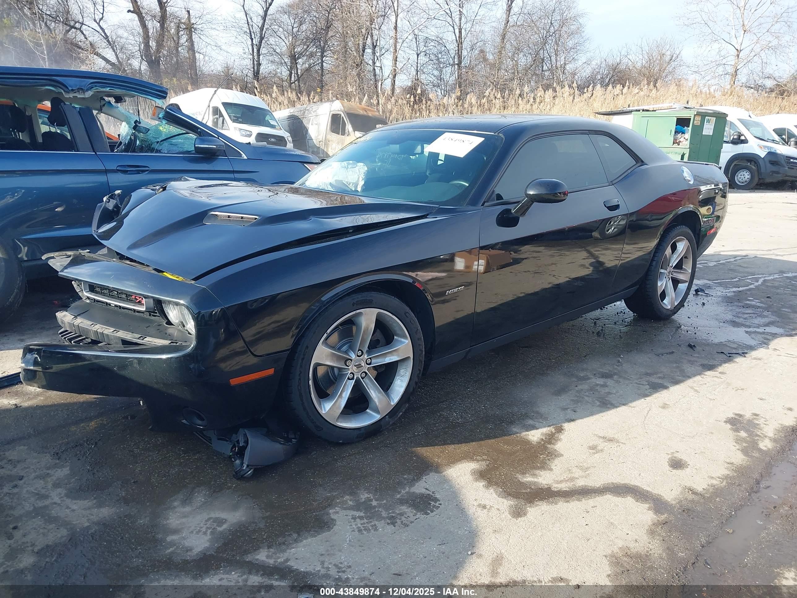 DODGE CHALLENGER image 2
