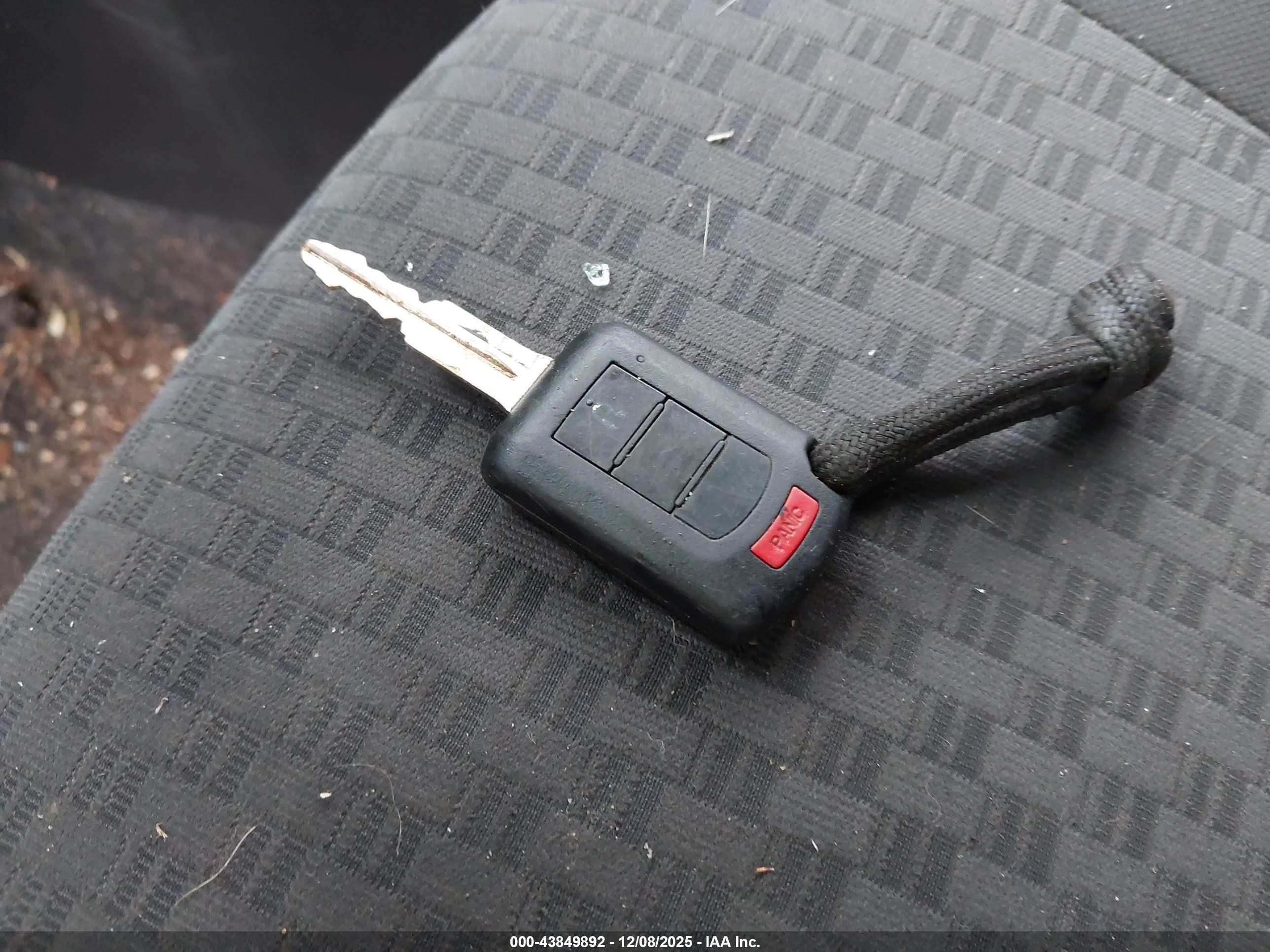 MITSUBISHI MIRAGE image 11