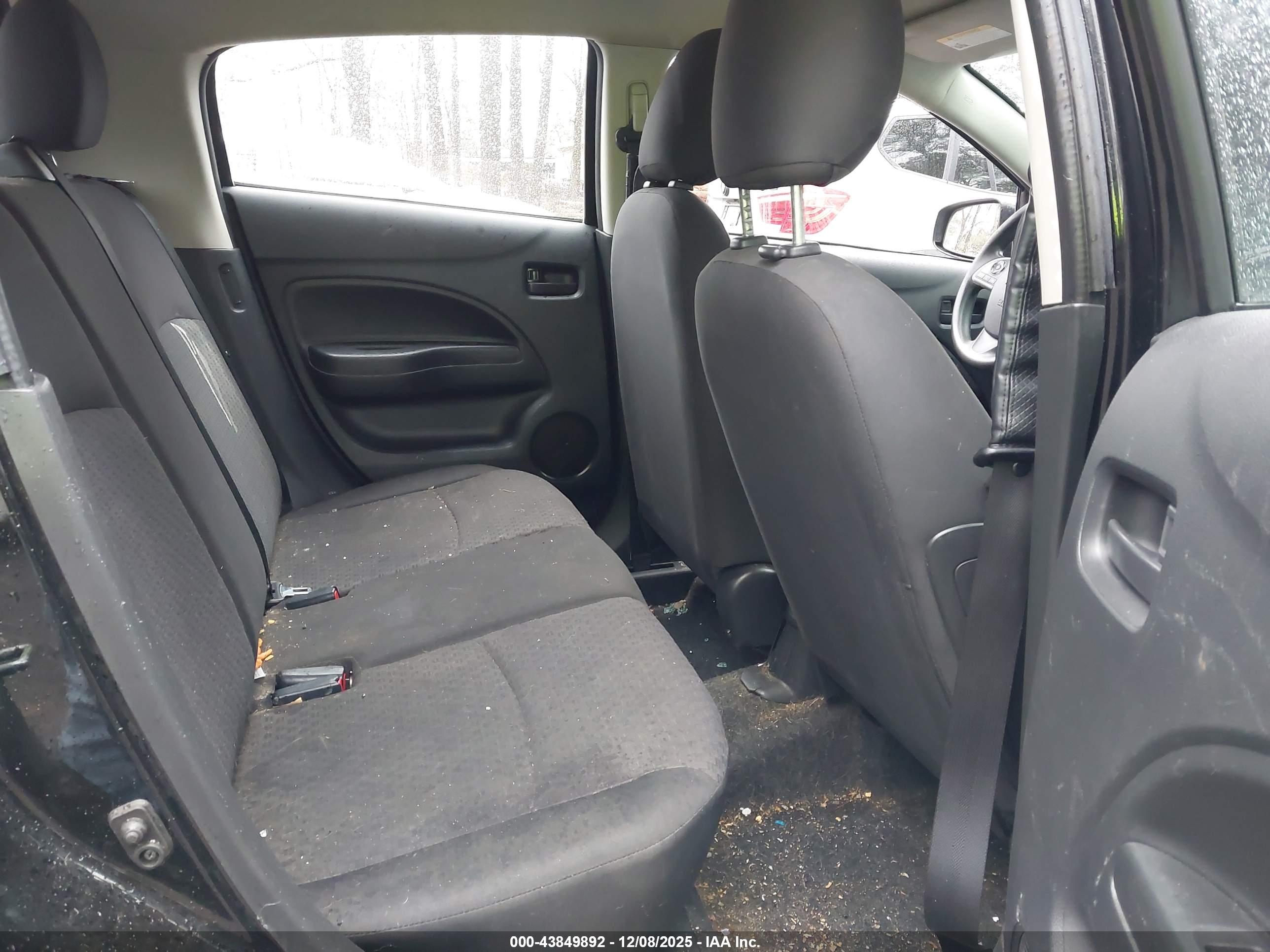 MITSUBISHI MIRAGE image 8